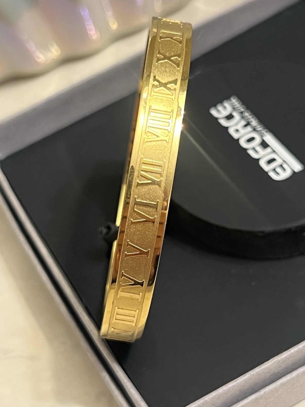 EDFORCE WOMEN’s Beautiful Gold Roman Numeral Bracelet New In Box