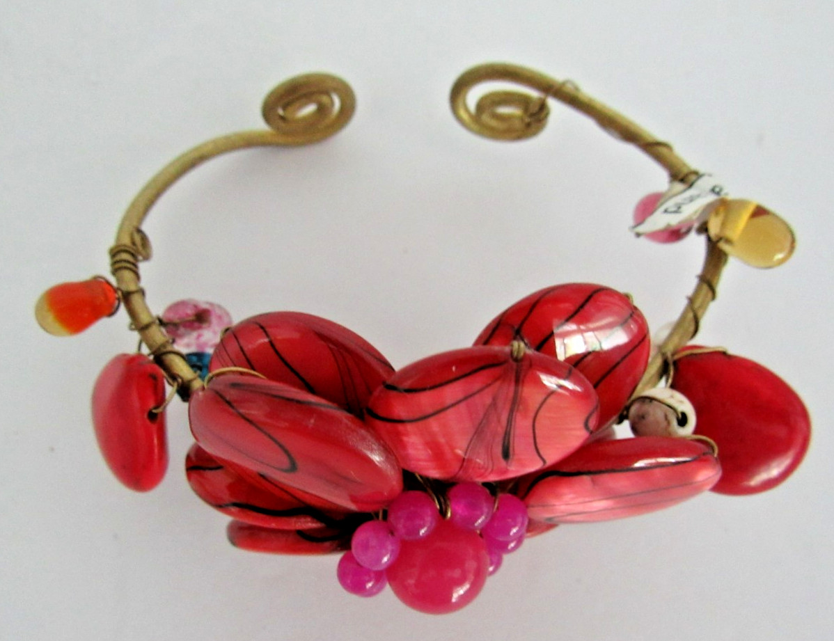NWT Beaded Jewelry Bracelet & Earrings (made in Thailand)