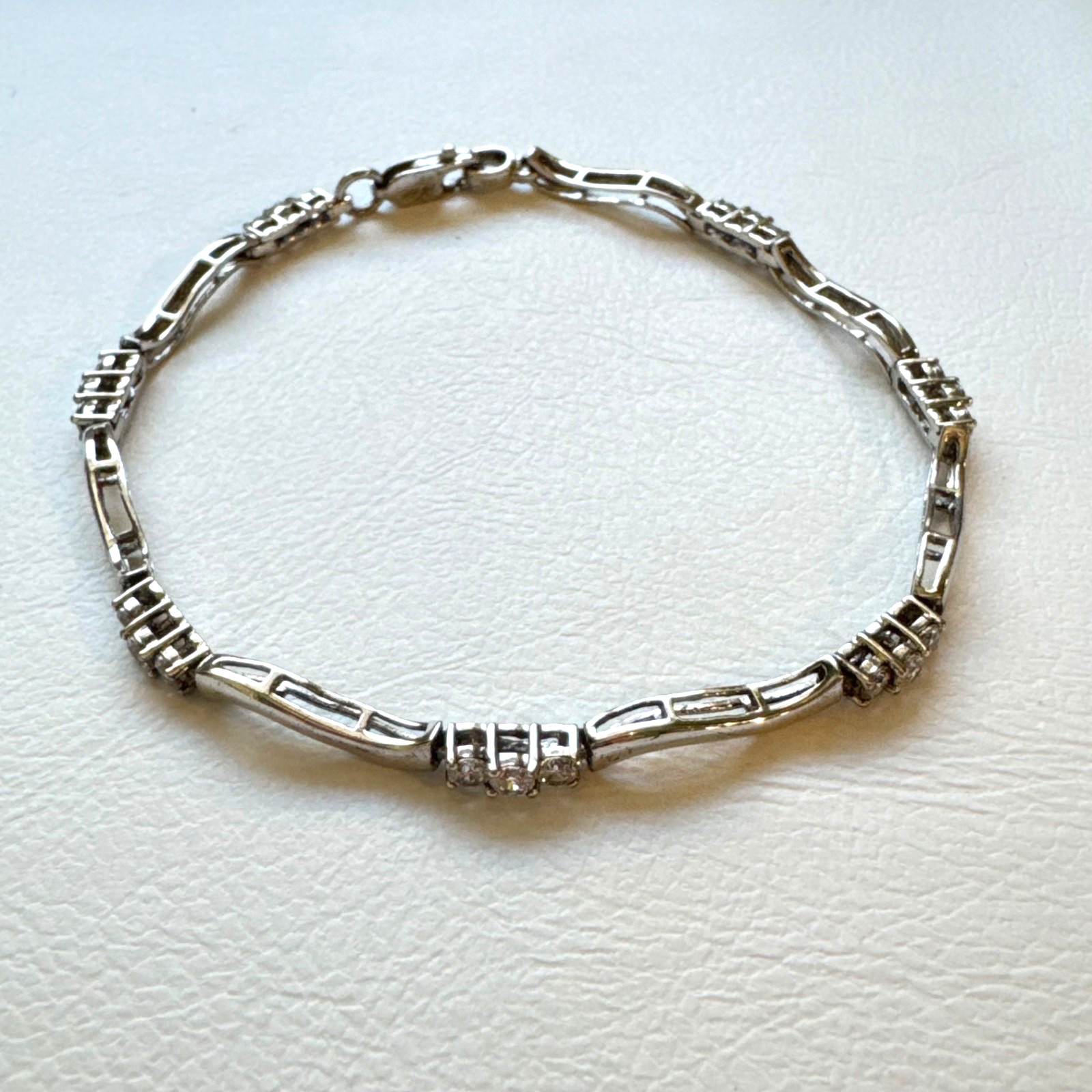 Vintage 925 Sterling Silver Wave Link Bracelet 3-Stone Cluster Clear CZ Accents