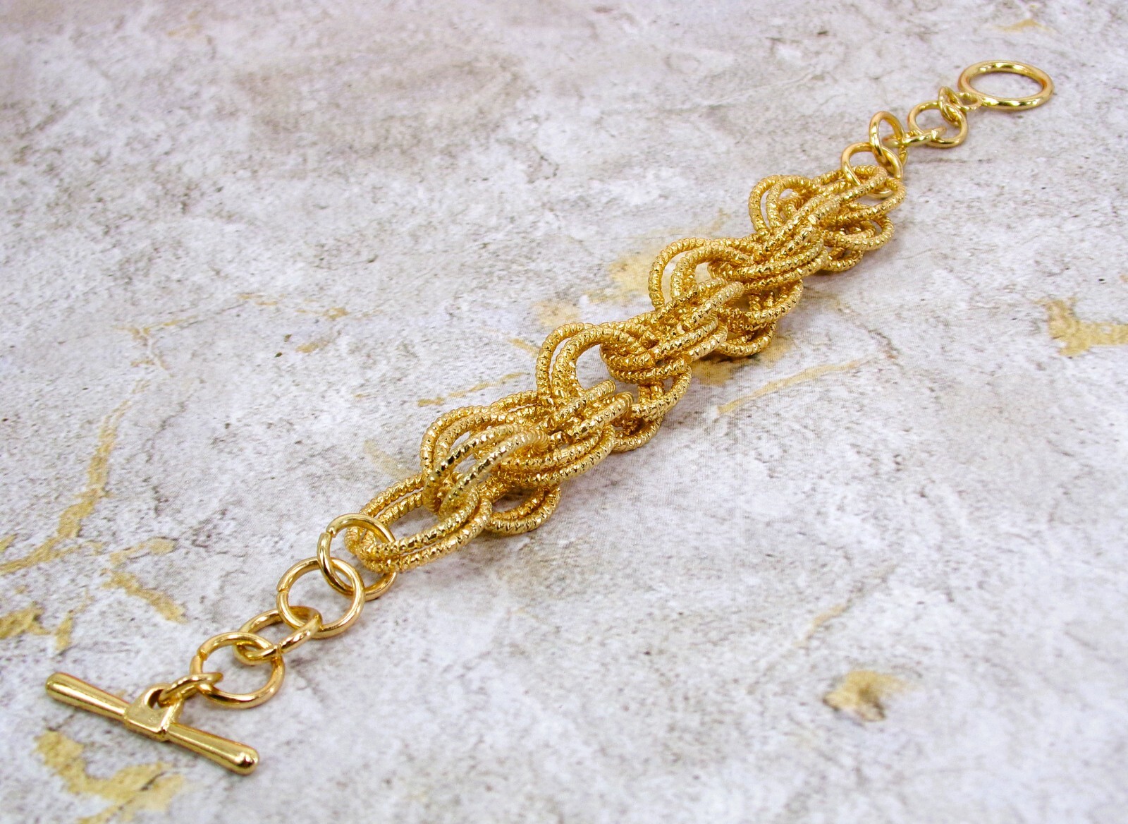 Gold link chain bracelet with textured round links fashion bracelet New