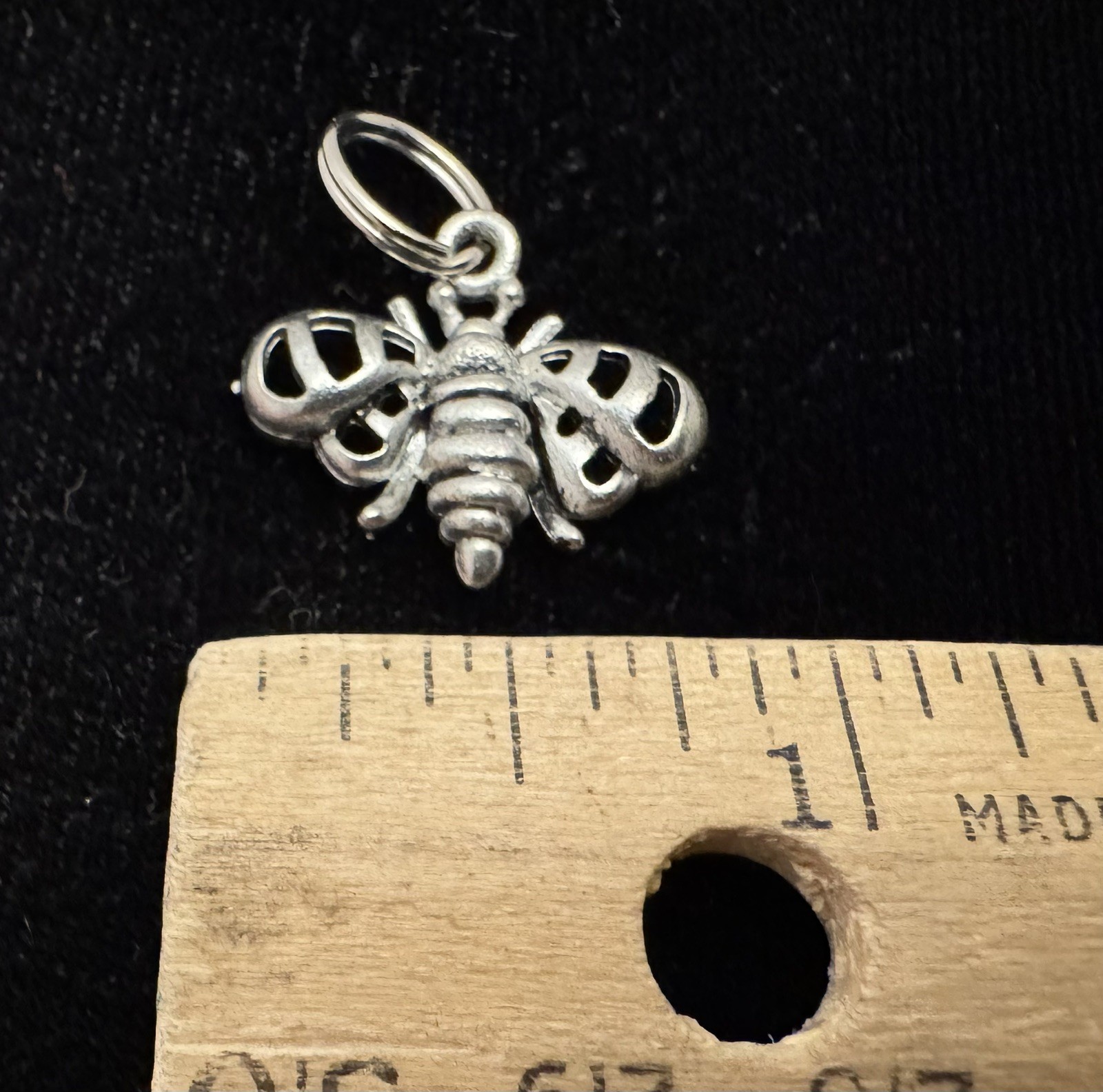 Silver Colored Bee Charm – 3D Bee, Jump Ring