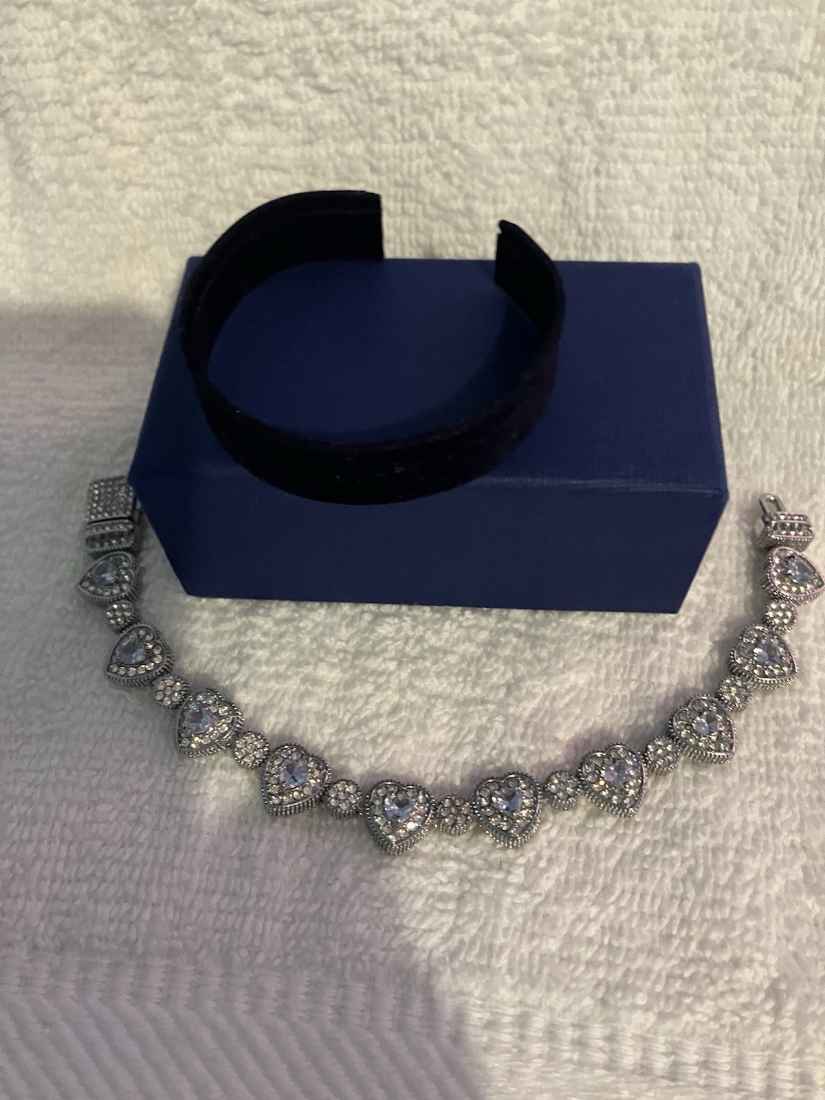NEW ICED OUT HEARTS 8 inch Bracelet