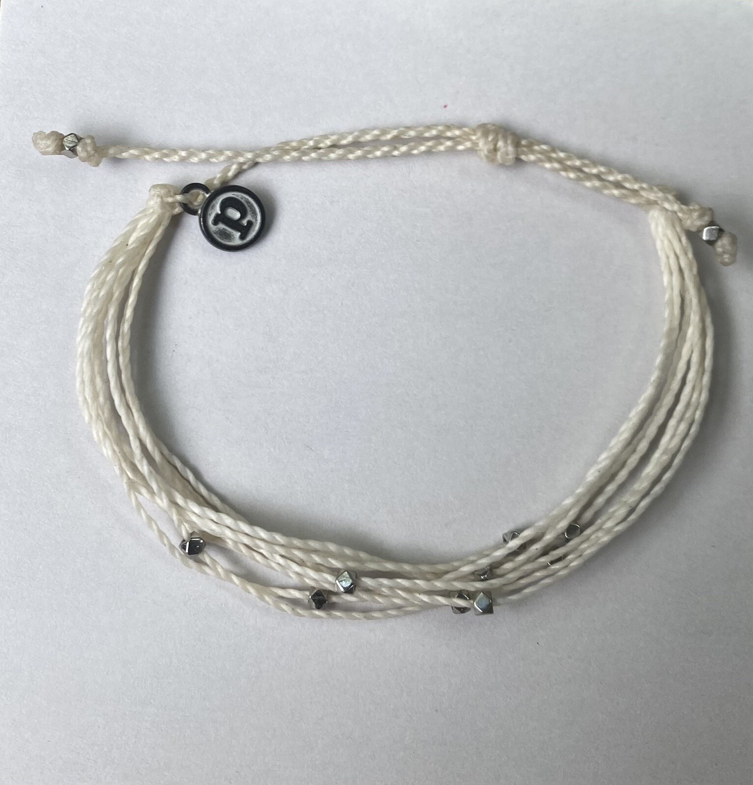 Pura Vida White With Silver Beads Bracelet 023