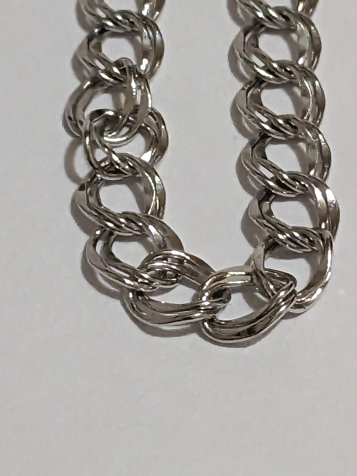Silver Tone Double Oval Link Chain Bracelet. Modern. Minimalist. 7.5″.