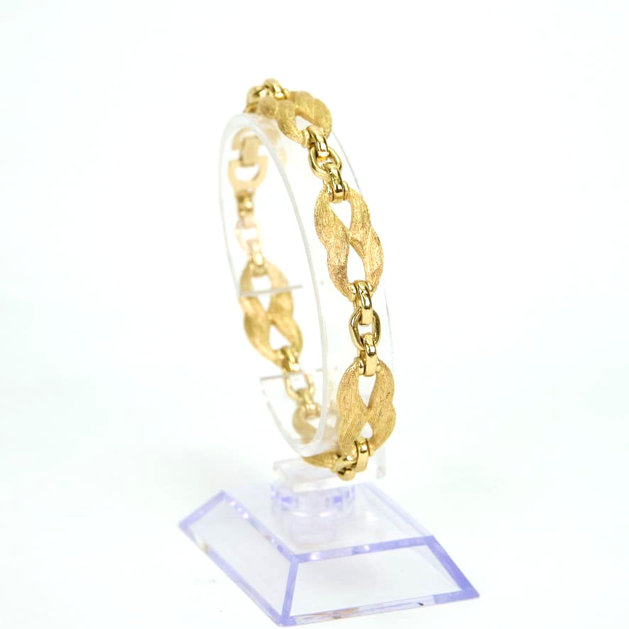 Vintage Christian Dior Gold-Tone Textured Figure-8 Link Bracelet 7.5”