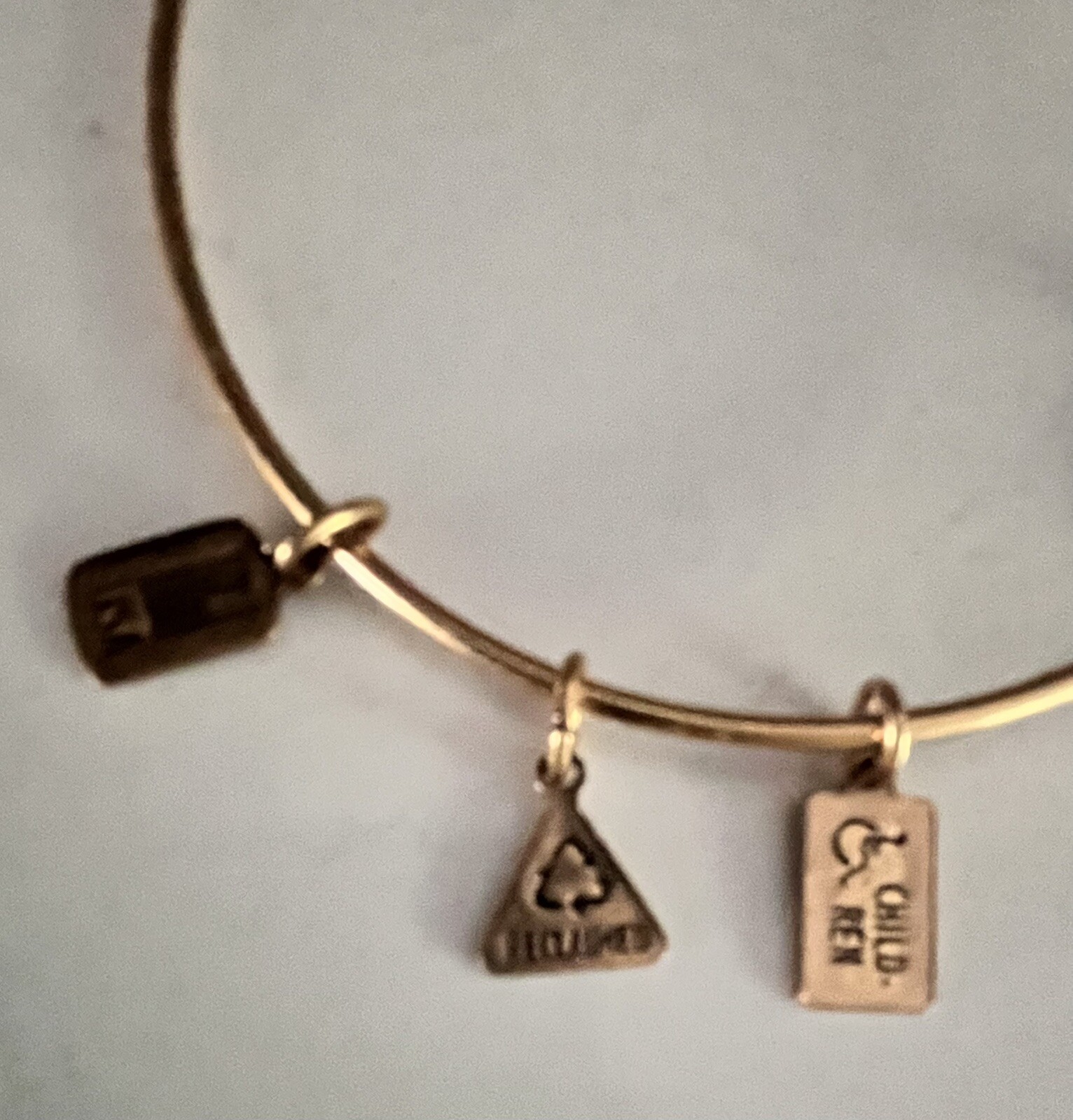 ✨NEW With Tag WIND & FIRE Goldtone WF 334G Teacher Bracelet With Charms✨