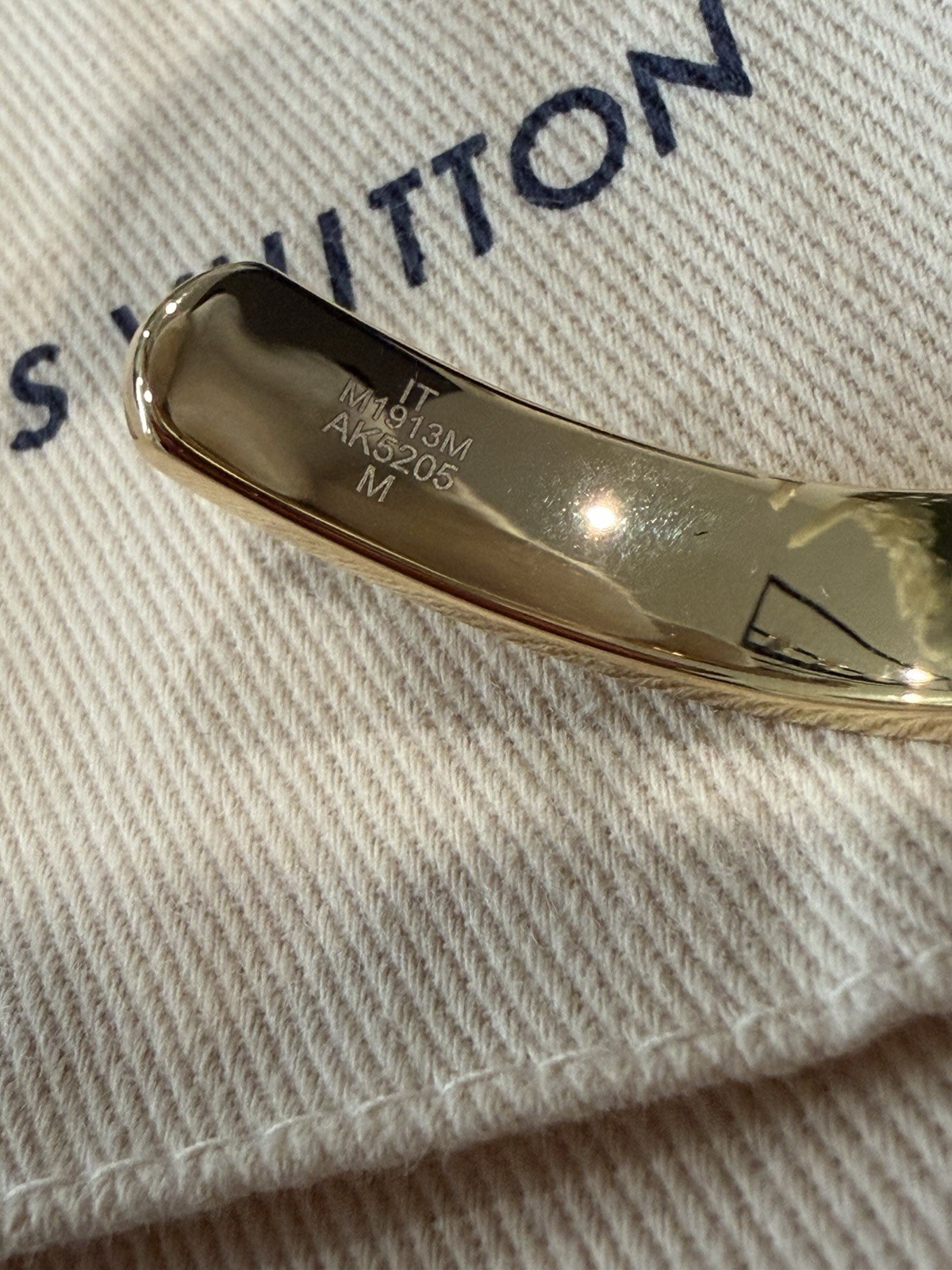 Louis Vuitton Murakami Initiales LV Bracelet Medium White Gold