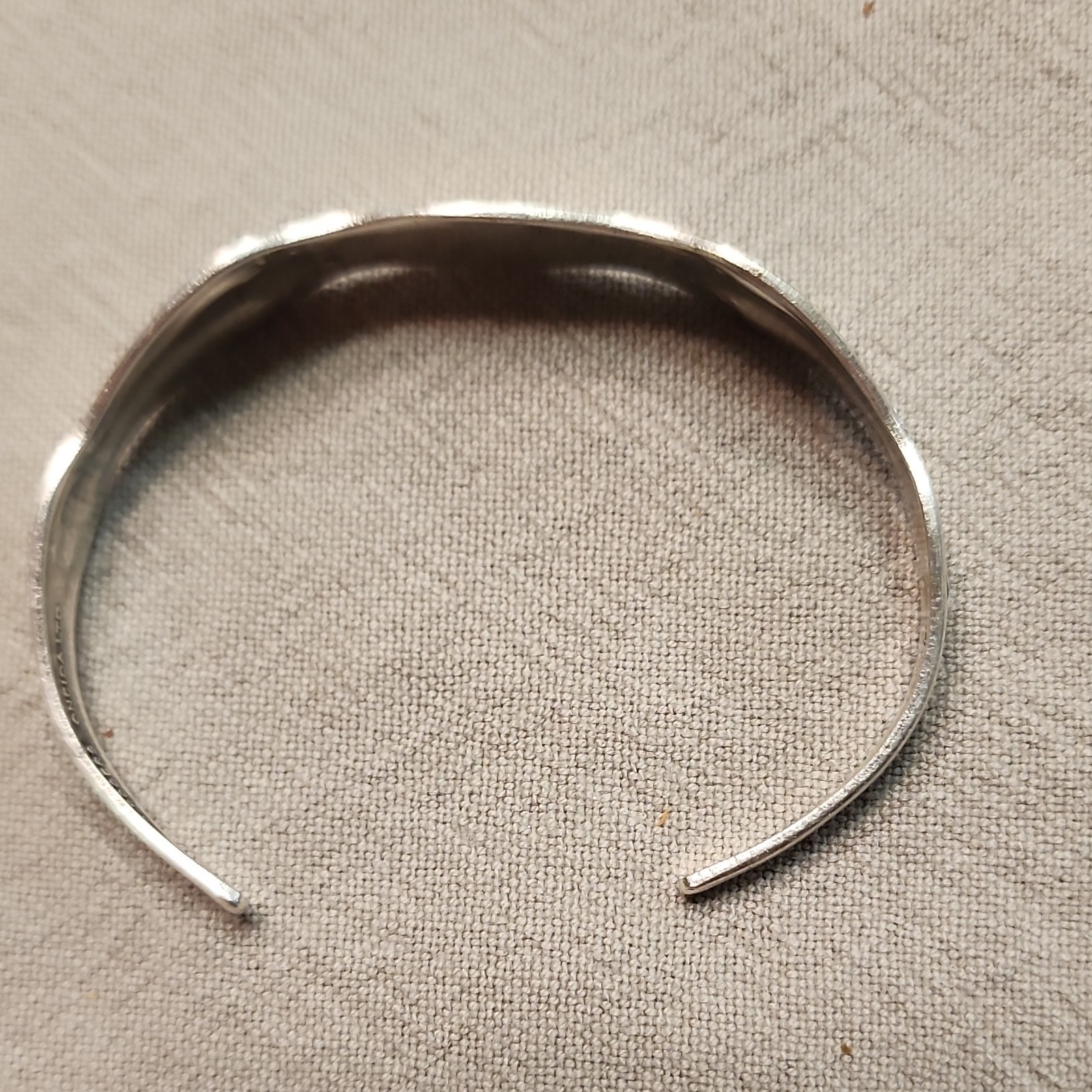 Wm. A. Rogers Signed Silver Tone Metal Spoon Handle Cuff Bracelet No Stone