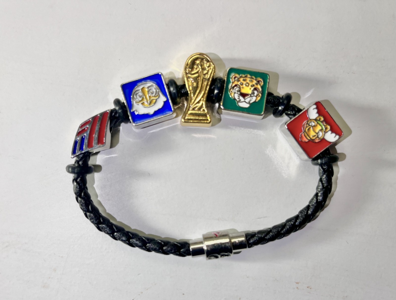 Exclusive FIFA World Cup 26 BofA Host Countries Mascots w/Trophy Charm Bracelet