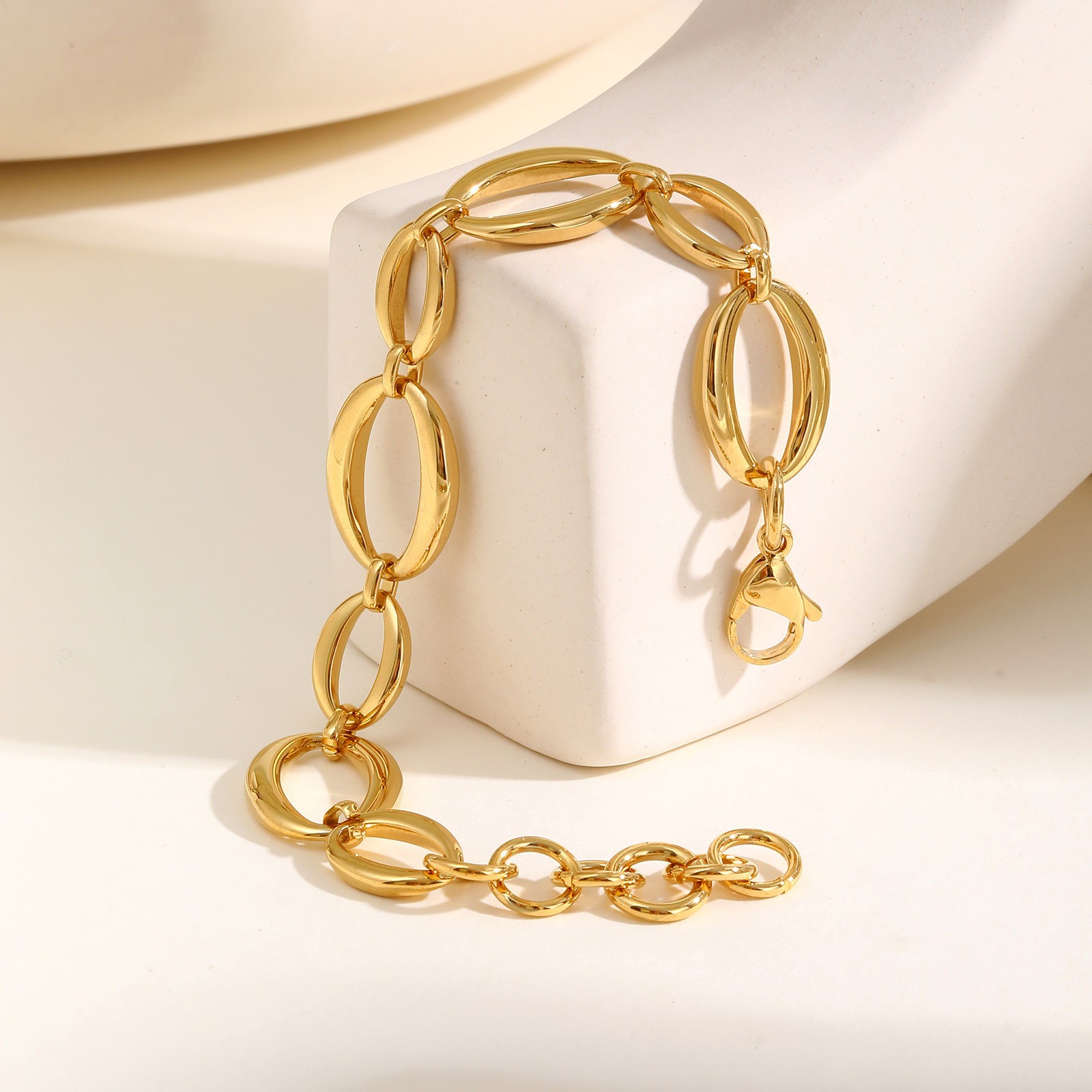 Gold Stainless Steel Smooth 15mm Oval Link Chain Bracelet For Women Gifts