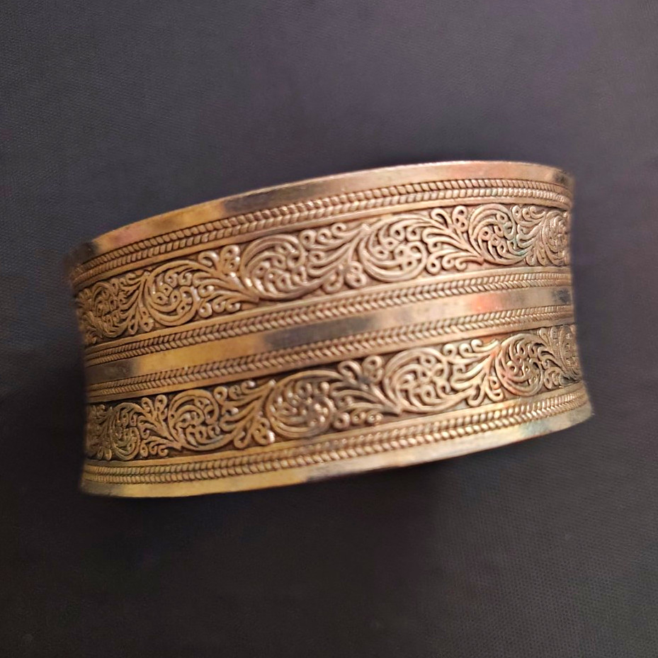 Silver Tone Engraved Wide Cuff Bracelet Floral Scroll Pattern No Stone Metal