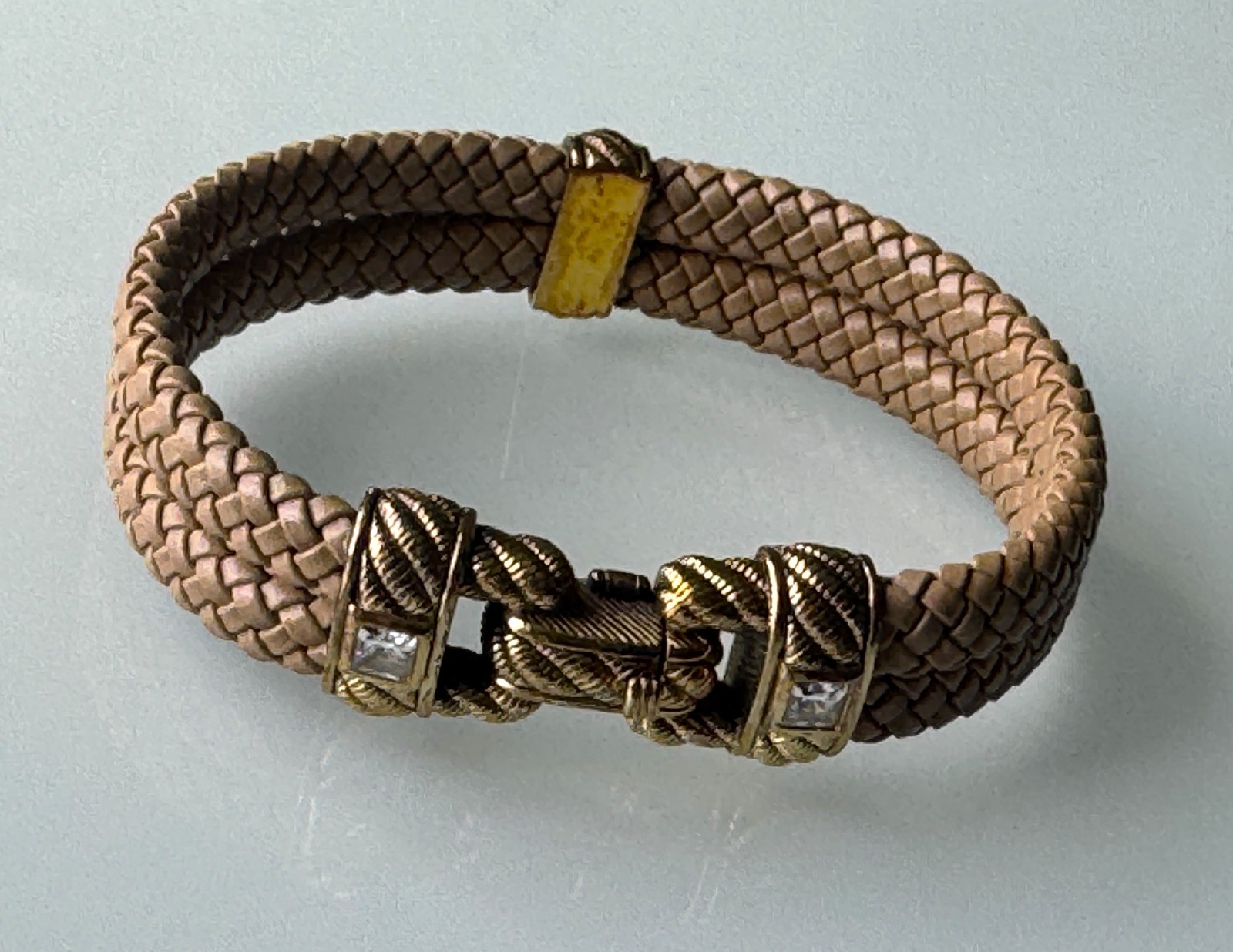 Judith Ripka 925 Sterling Silver & Tan Leather Push-Lock Latch 7″ Bracelet