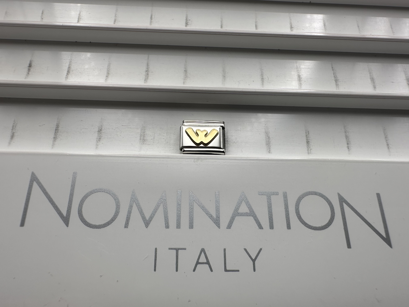 Nomination Composable Classic 18ct Gold Letter W Initial Charm