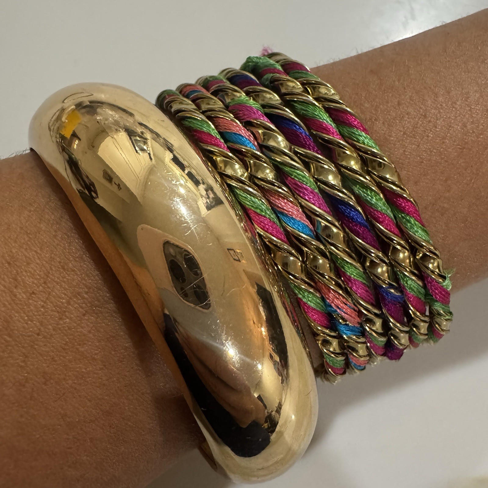 set of 7 gold-tone bangle bracelets twisted multicolor rope cord thread bangles