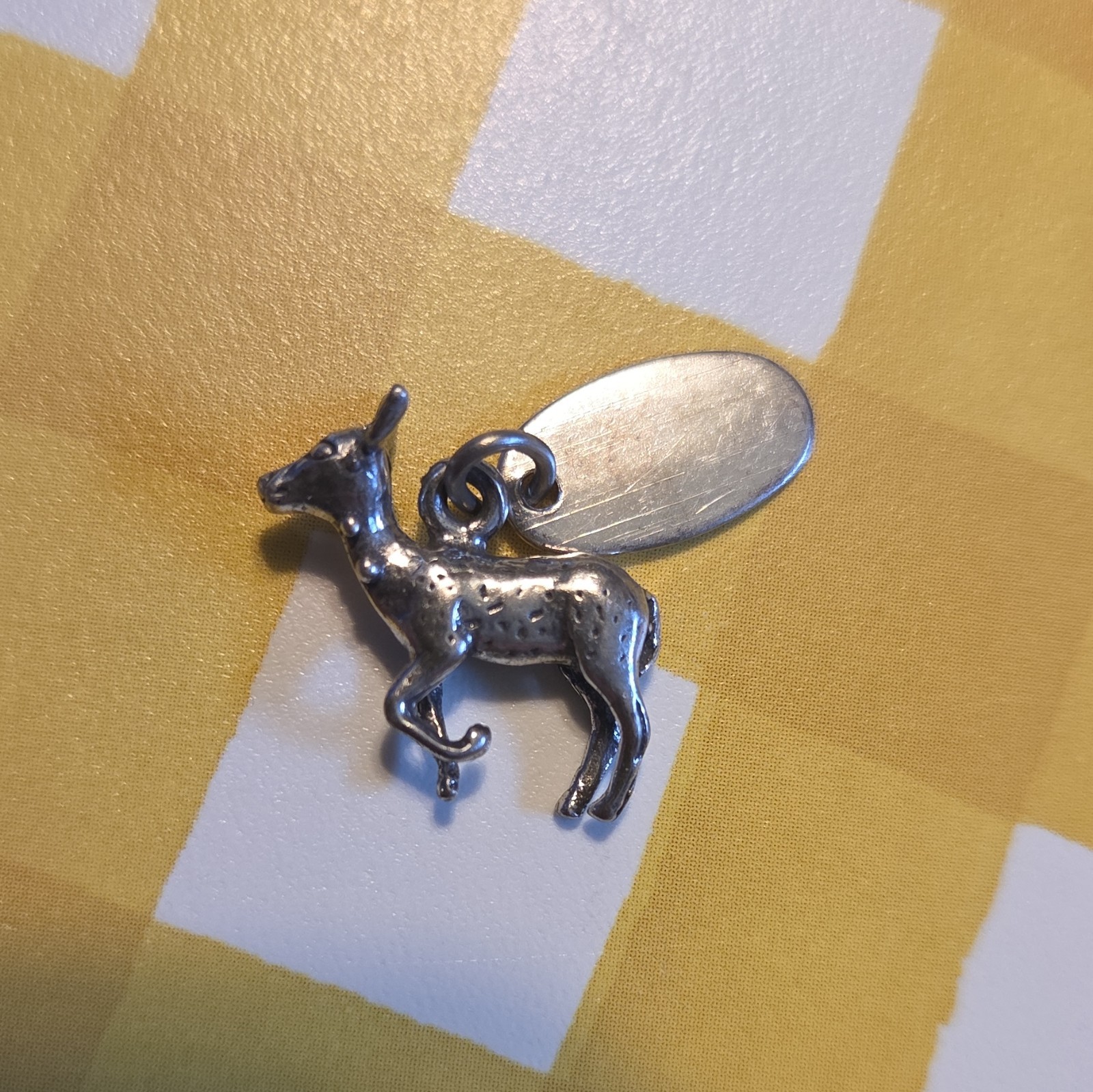 Silver Tone Yosemite Engraved Deer Dangle Charm Pendant Metal No Stone