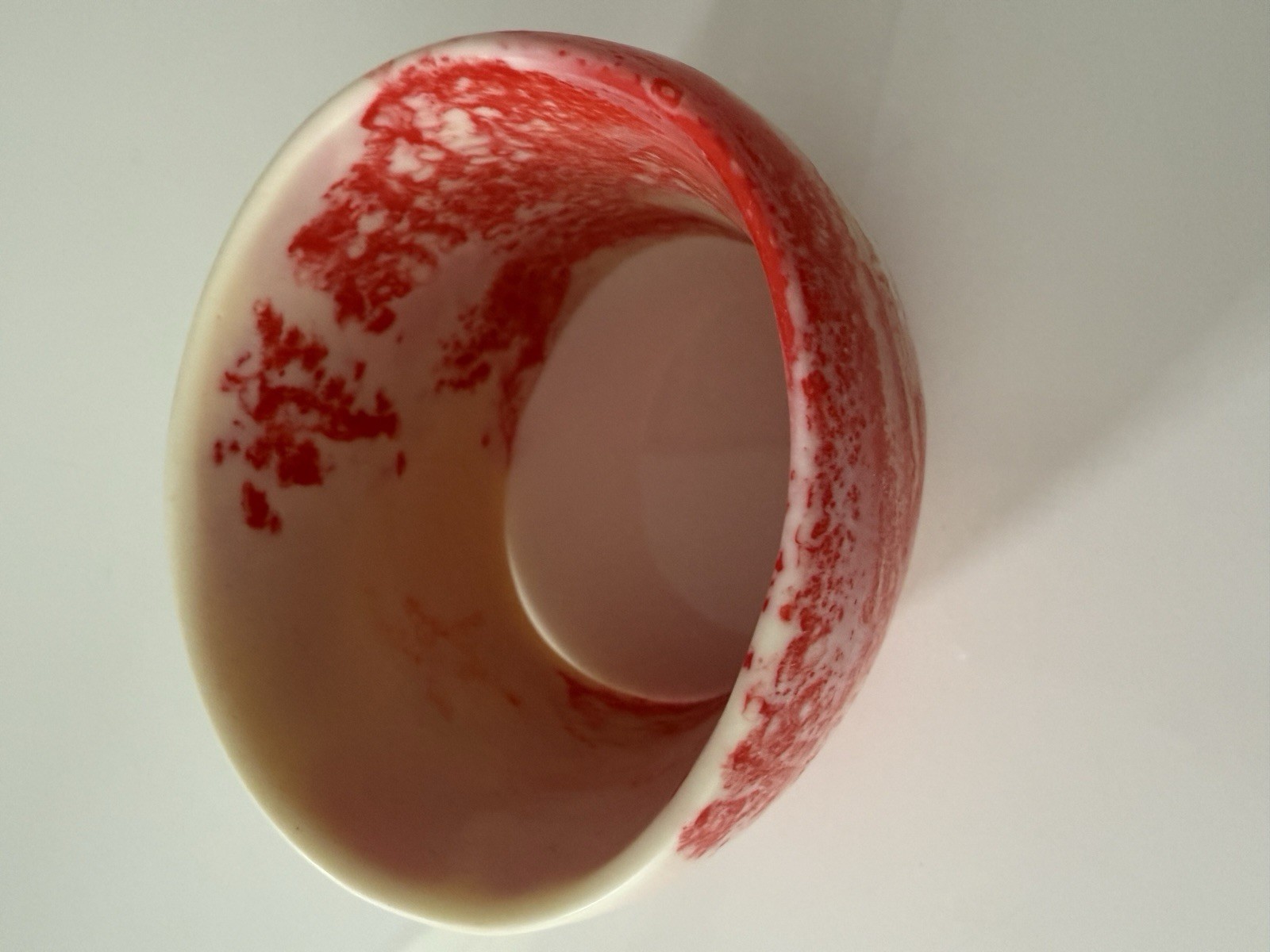 DINOSAUR DESIGNS Extra Large Organic Oval Bangle Resin Bracelet – Strawberry