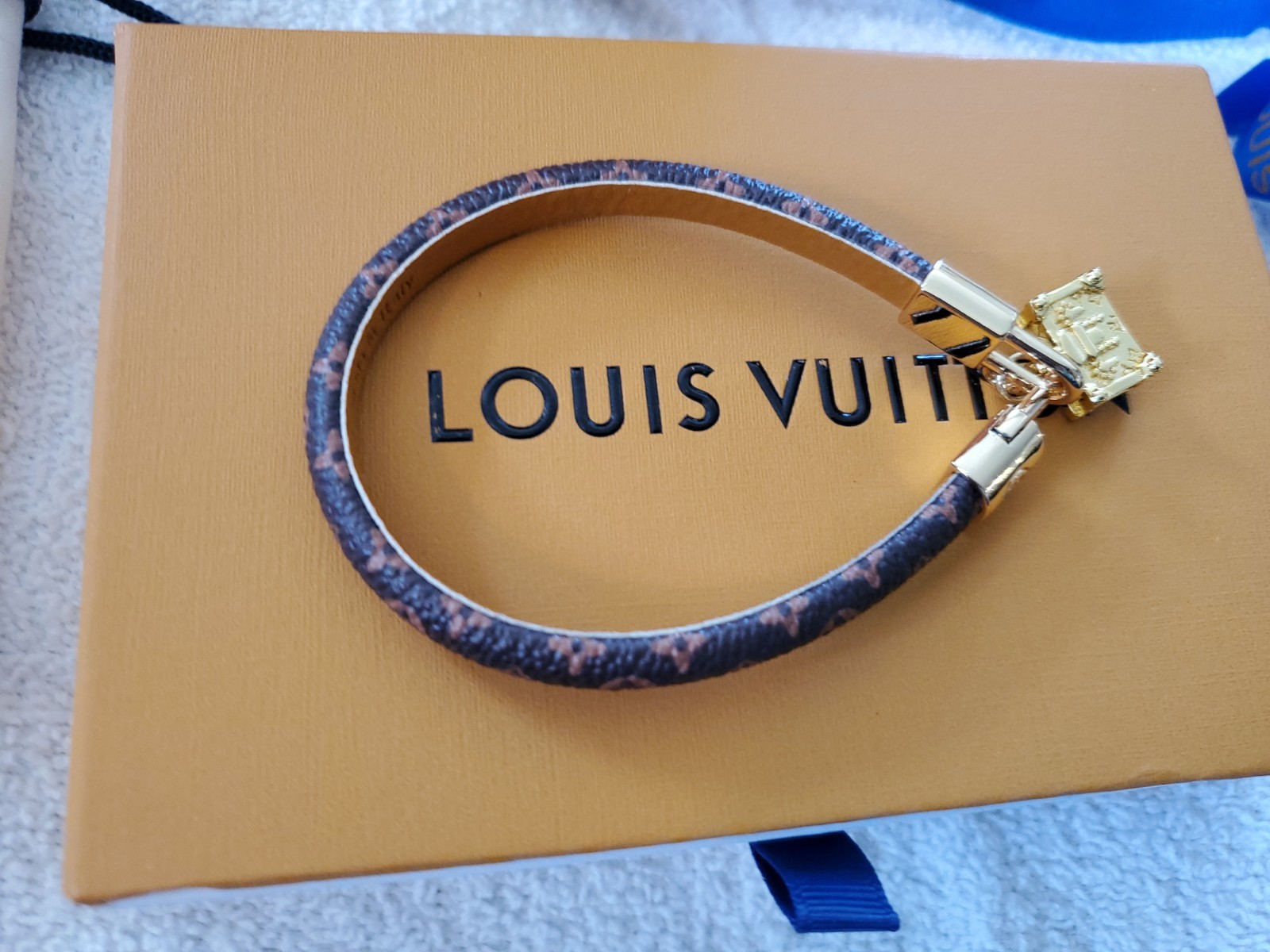LOUIS VUITTON Bracelet Monogram Colorful Beautifull Just Gorgeous 7.5″ Nice
