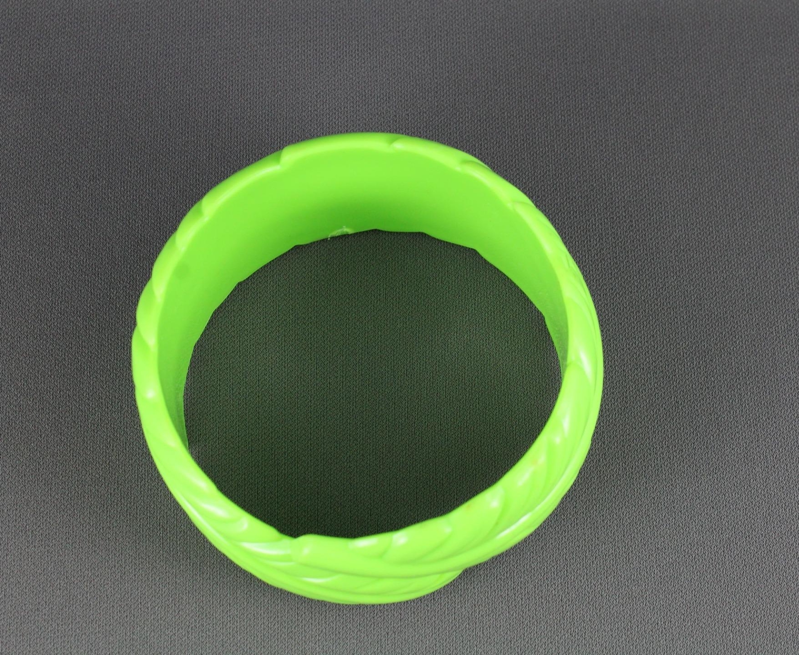 Green leaf bangle bracelet plastic feather bangle 8.25″ size circumference