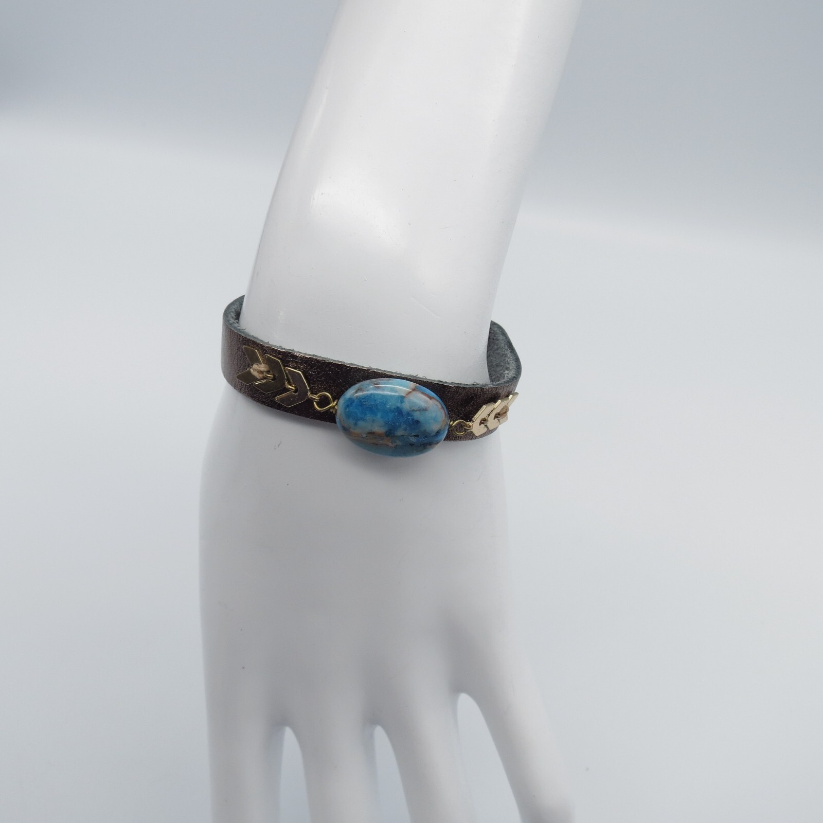 Blue Stone Cabochon Leather Bracelet