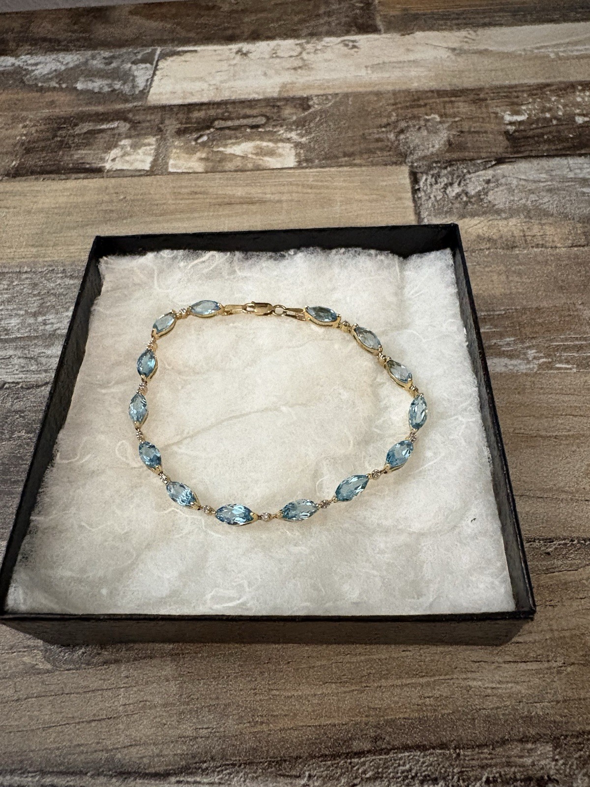 10K Gold Link Chain Bracelet Blue Marquise Stones Tennis Style Lobster Clasp