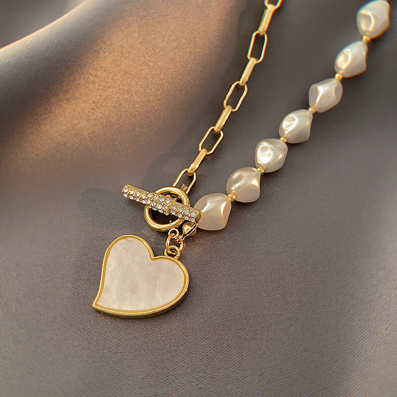 Woman 18K Gold Plated CZ Heart Charm Mother of Pearl Sweater Chain Toggle