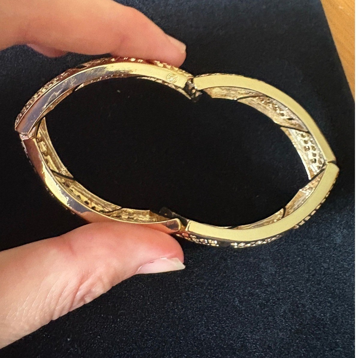 Gold Tone Openwork Lattice Stretch Bracelet Mesh Geometric Segmented Bangle