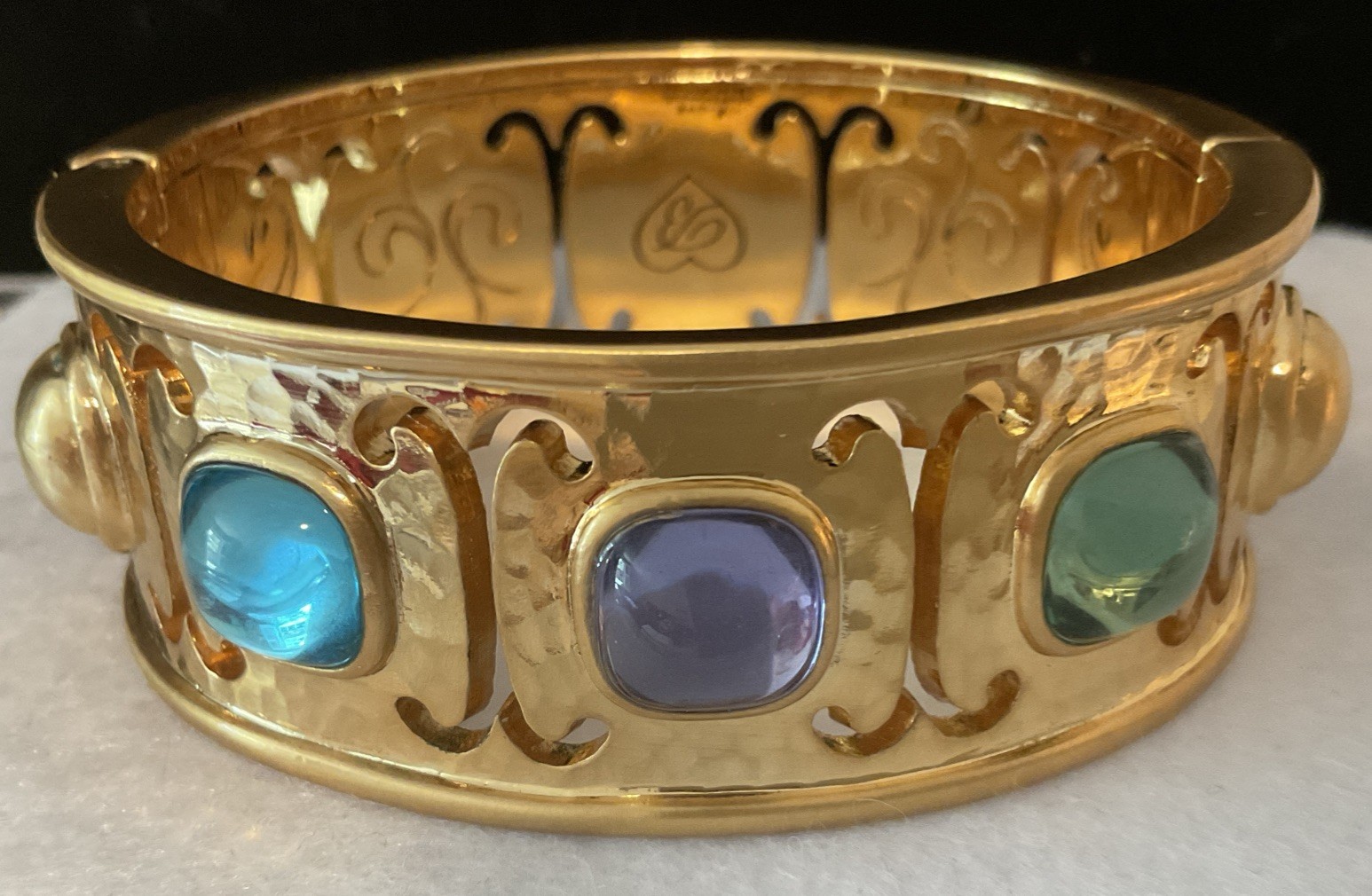 OH SO VIBRANT BRIGHTON NWT VERSAILLES AMALIA BRUSHED GOLD CABOCHON HINGED BANGLE