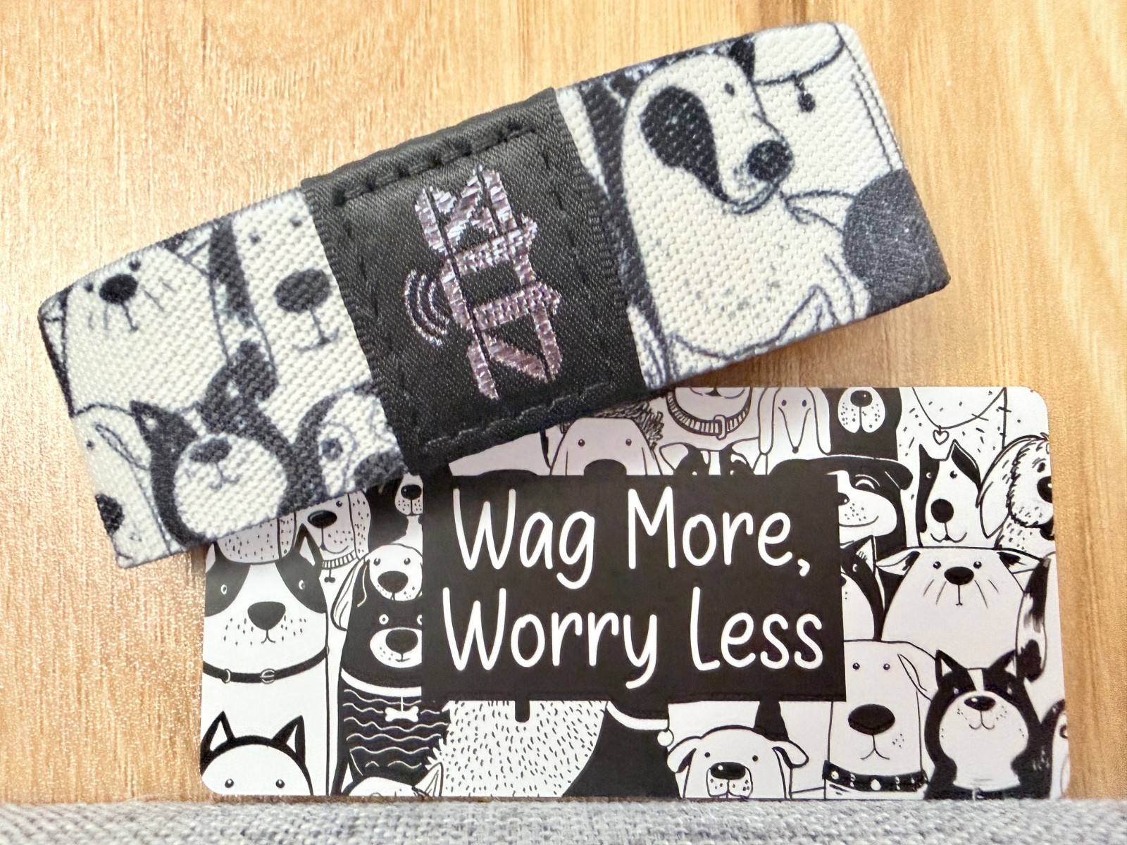 “ZOX WAG MORE, WORRY LESS” LARGE NIP $6 SHIPPING FOR UP TO 8