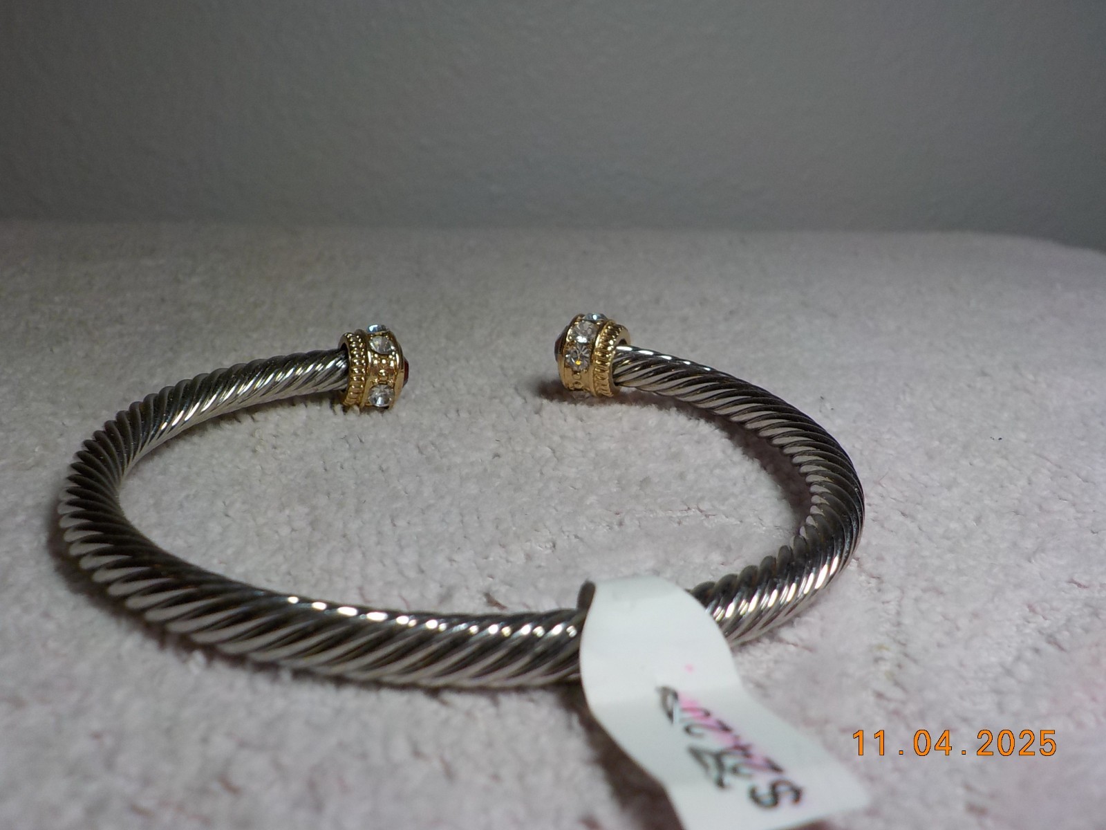 TWO-TONE GOLD/SILVER ROPE STYLE CUFF W/RED/CLEAR CRYSTAL ENDS