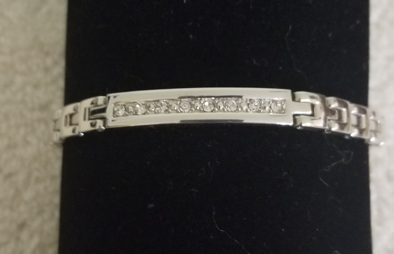 Unisex ID-Style Link Bracelet With A Central Bar Set In Cubic Zirconia Stones
