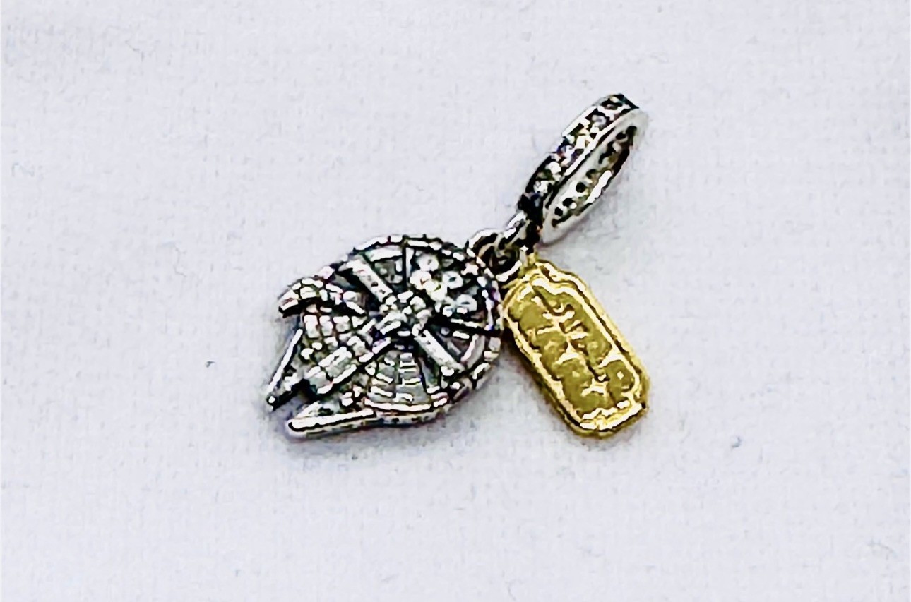 Pandora Disney Star Wars Millennium Falcon Charm