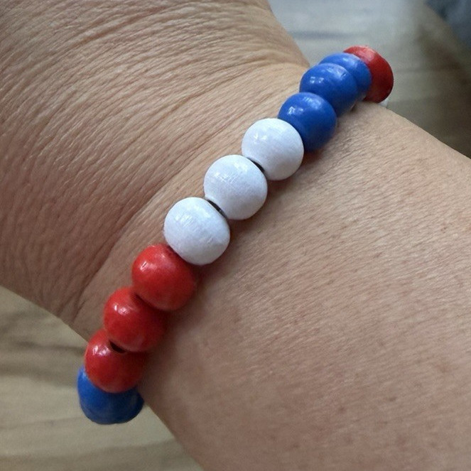 Patriotic Red/Blue/White 8mm Wood Beaded Stretch Bracelet Length 17cm