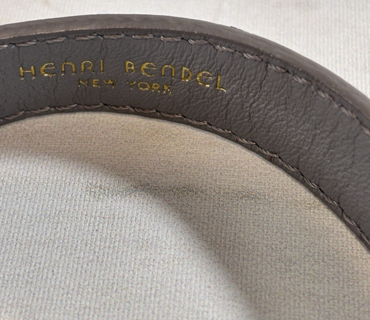 Henri Bendel New York Whitney Leather Turn-Lock Grey Gold Tone Bracelet 3 Sizes