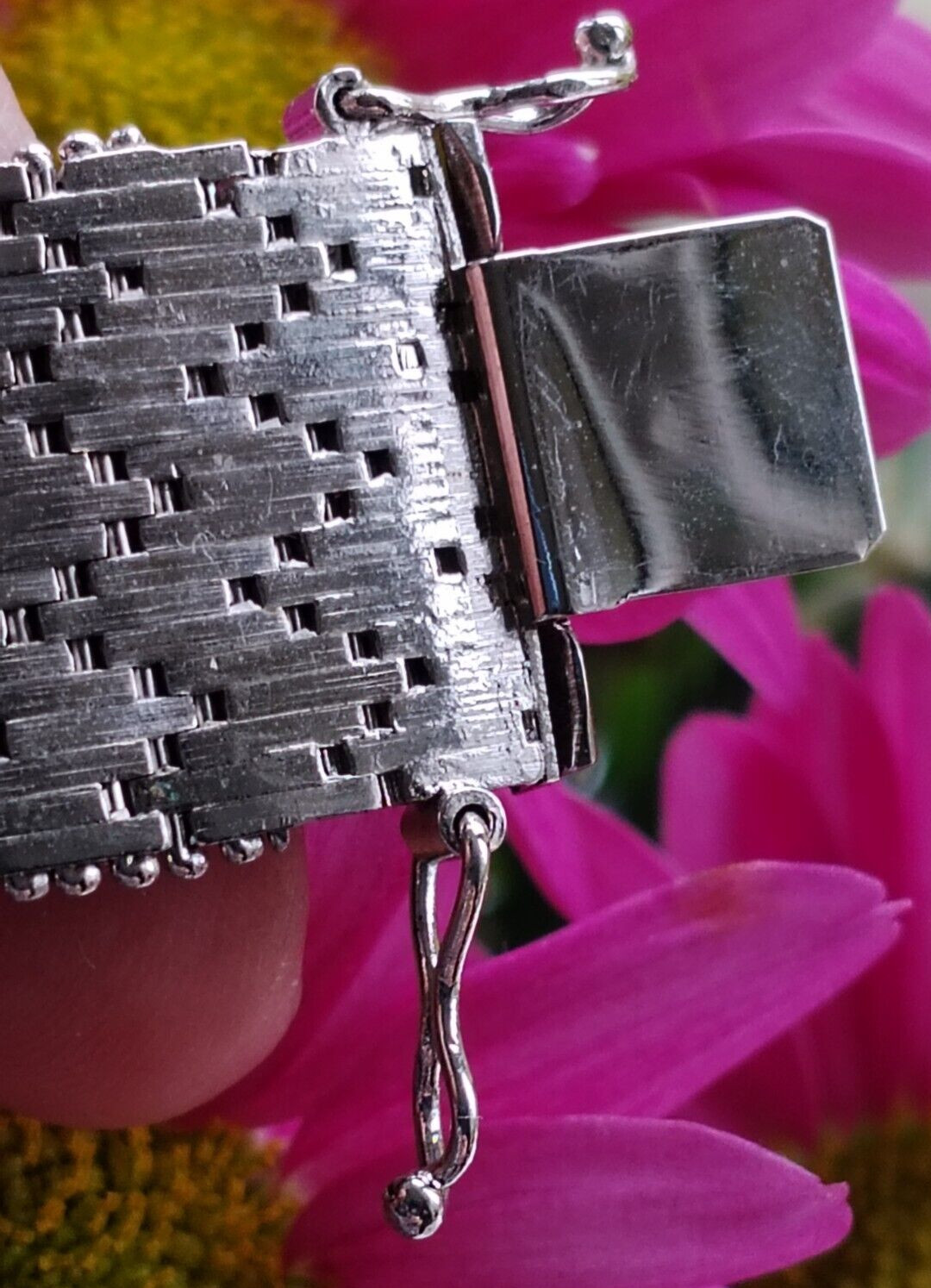Italian Rhodium Plated Basket Weave Style Bracelet With Tongue & Grove Clasp