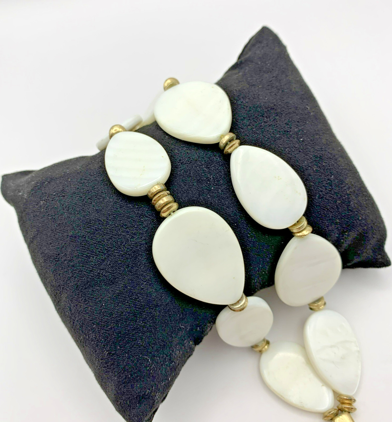 Kenneth Cole 6.5 inch Mother Of Pearl Bracelet B4-68
