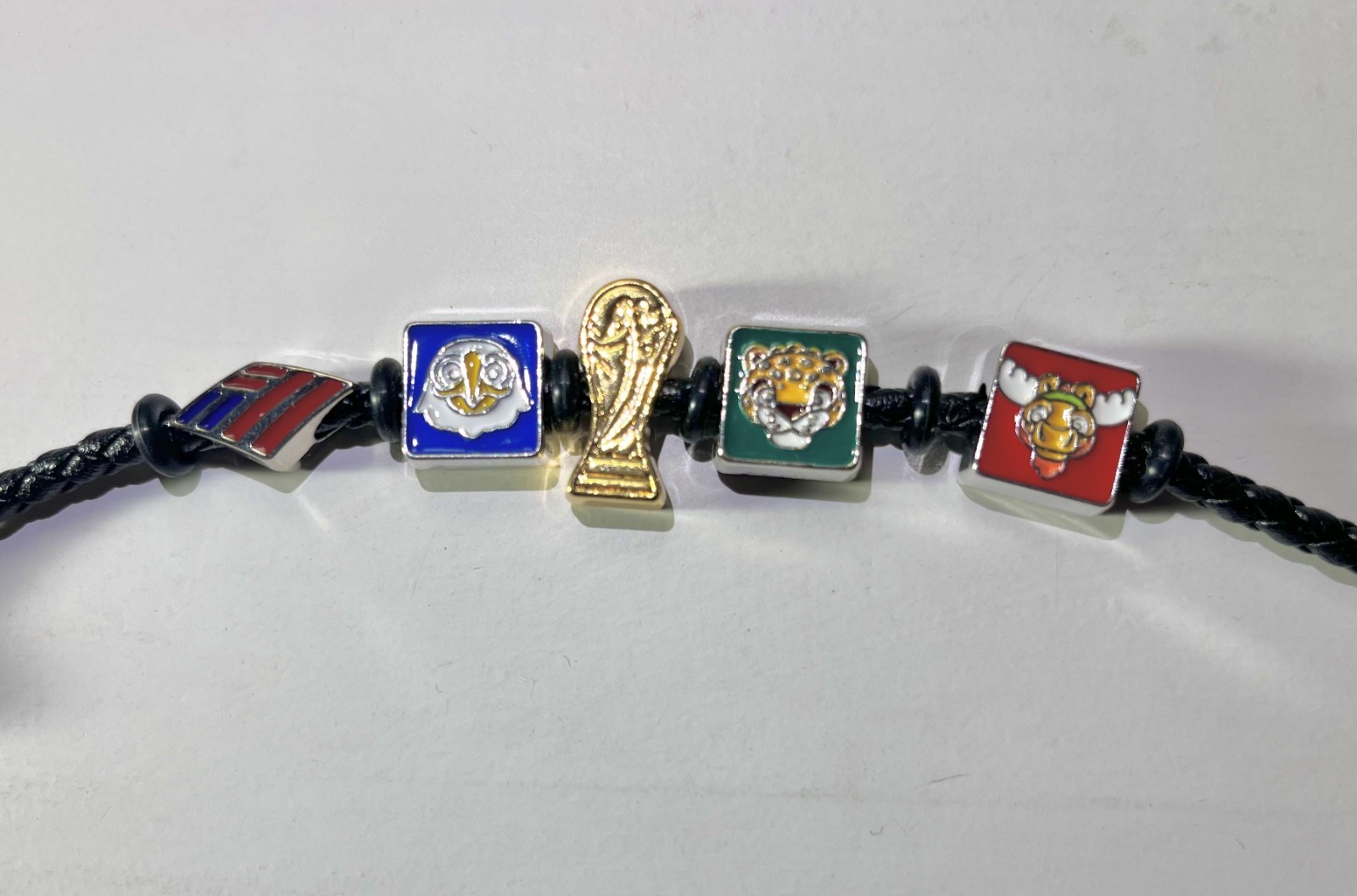Exclusive FIFA World Cup 26 BofA Host Countries Mascots w/Trophy Charm Bracelet