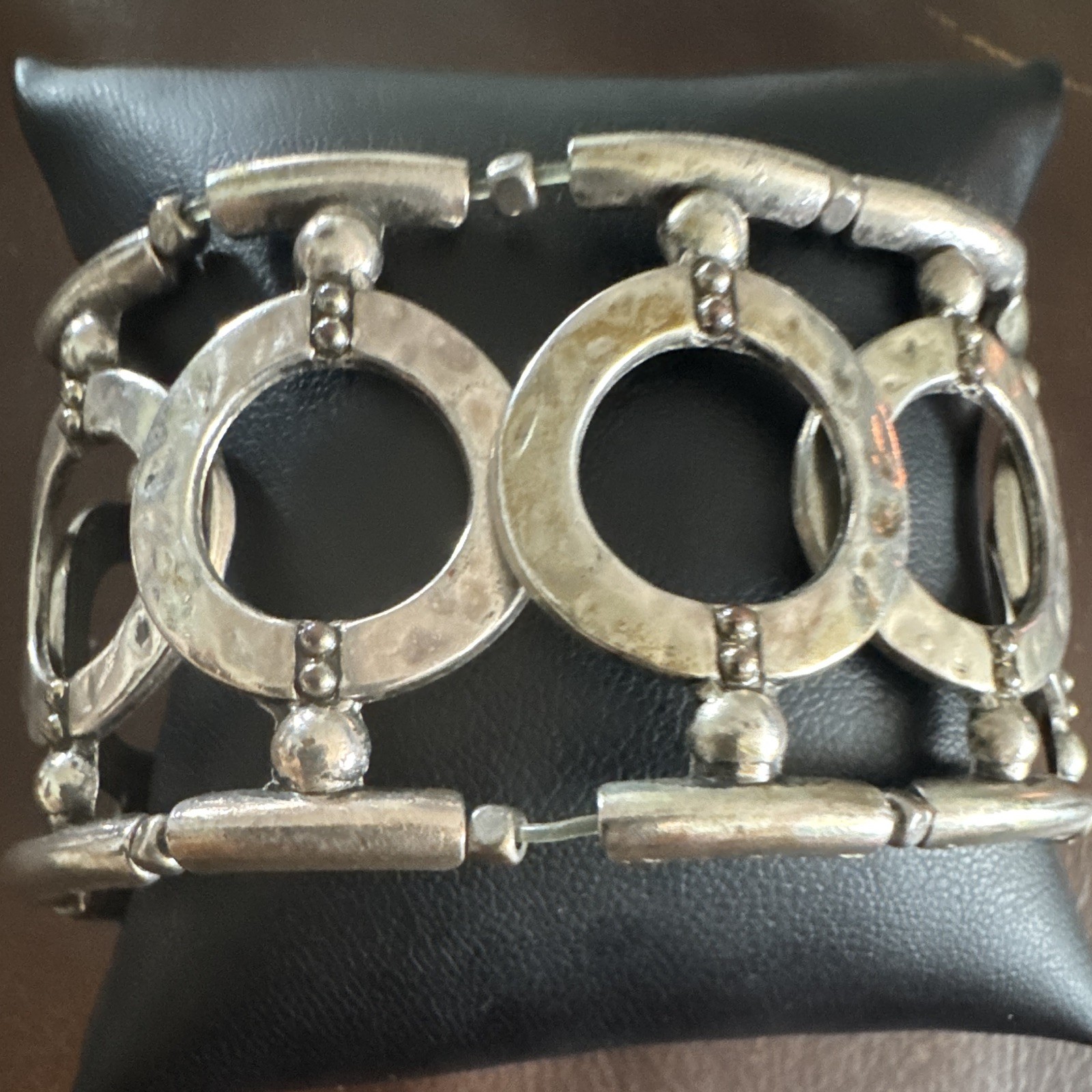 Silver-tone Metal Round Bar Link Bracelet Stackable No Stone Fashion Jewelry
