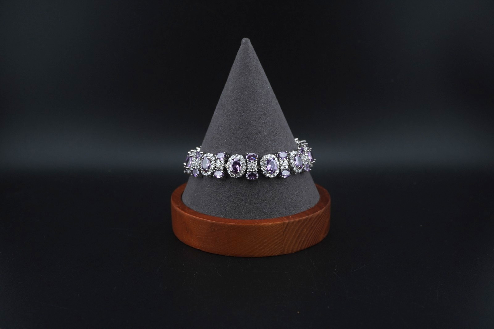 Bracelet – In BRILLIANT Purple and White CZ 8″ Stainless – BEAUTIFUL Piece