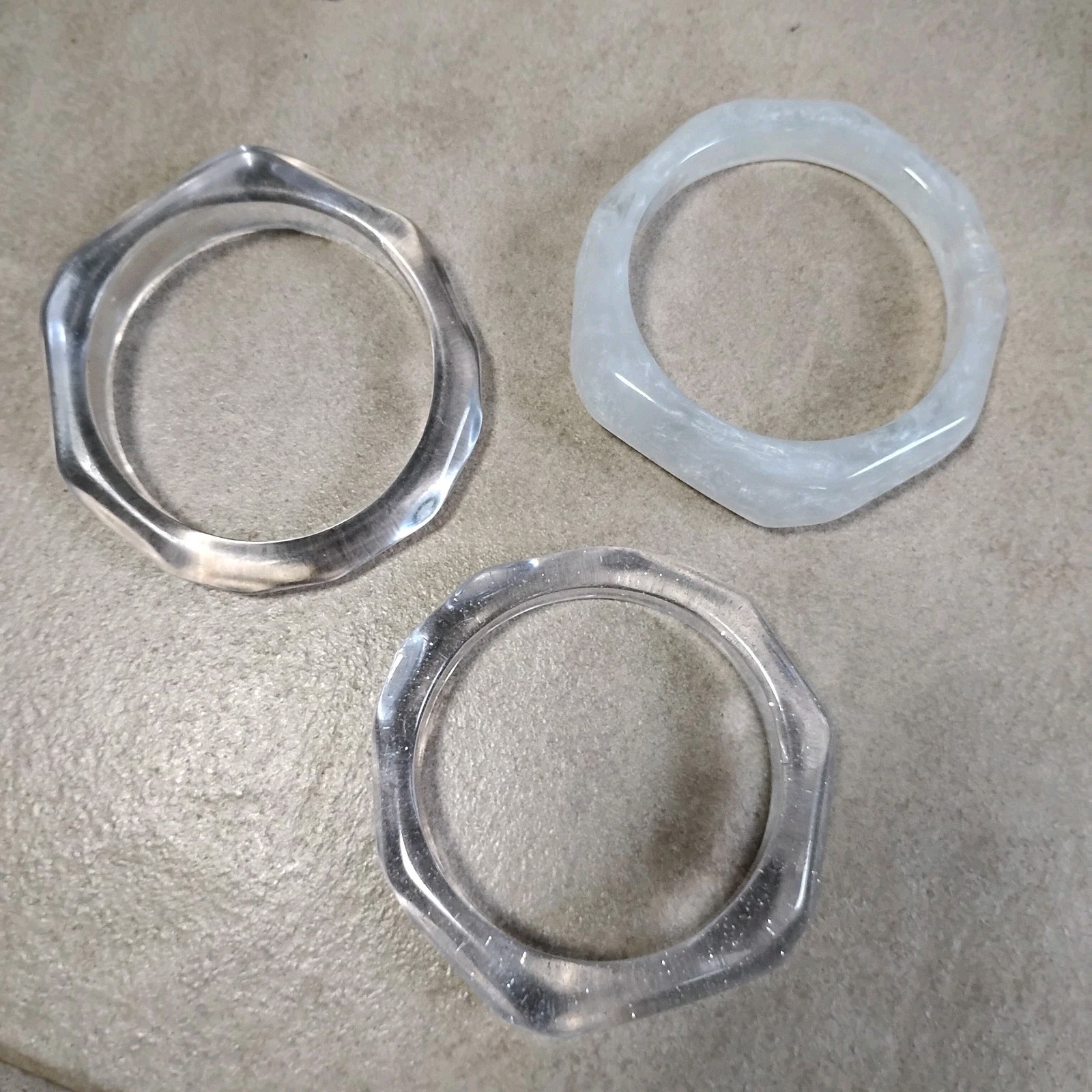 Lot Of 3 Clear Acrylic Plastic NEW Bangle Bracelets Sz 8 Sparkle Frosted Glitter