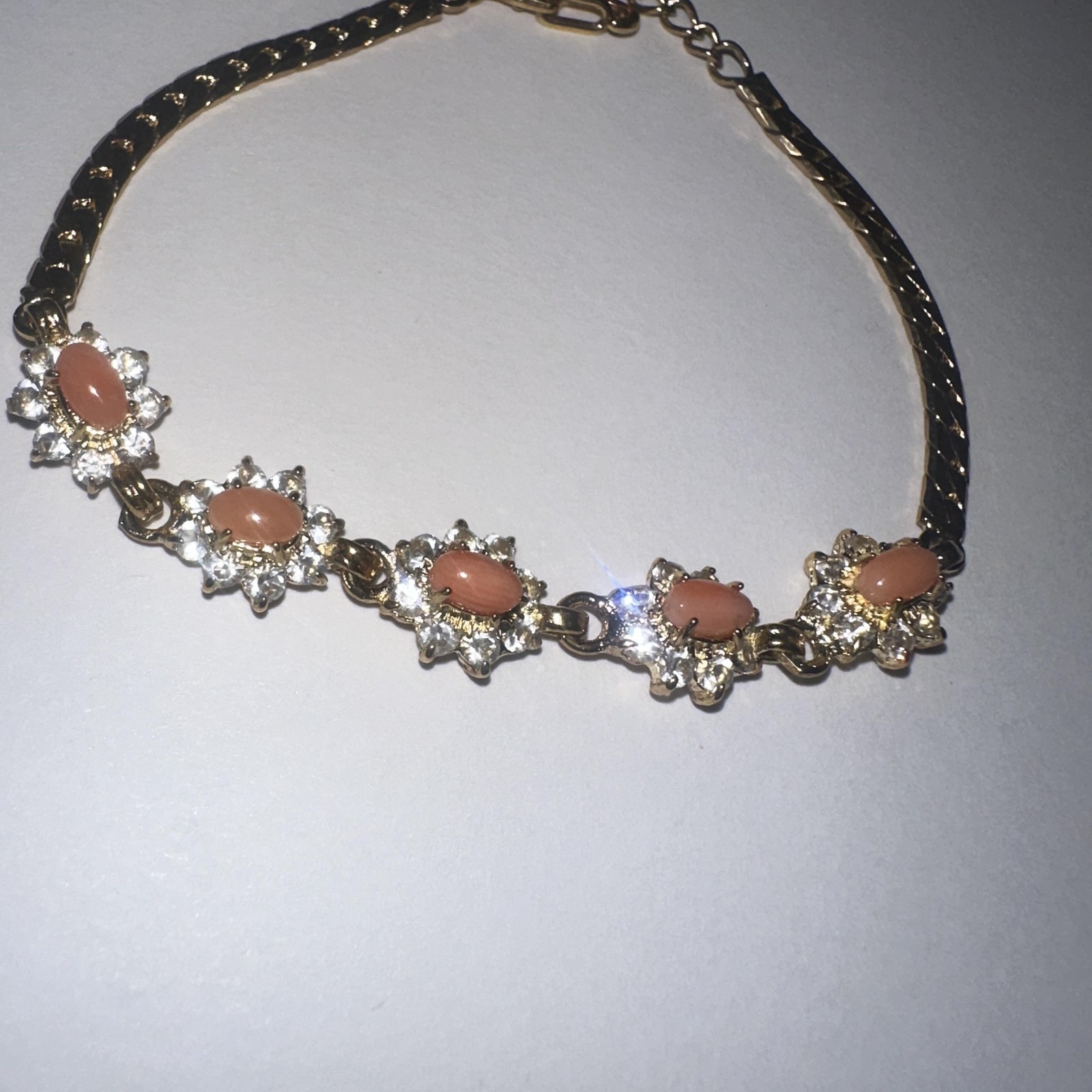Gold Tone Pink Salmon Cabochon Chain Tennis Bracelet 7.5 Inch Crystal Flower