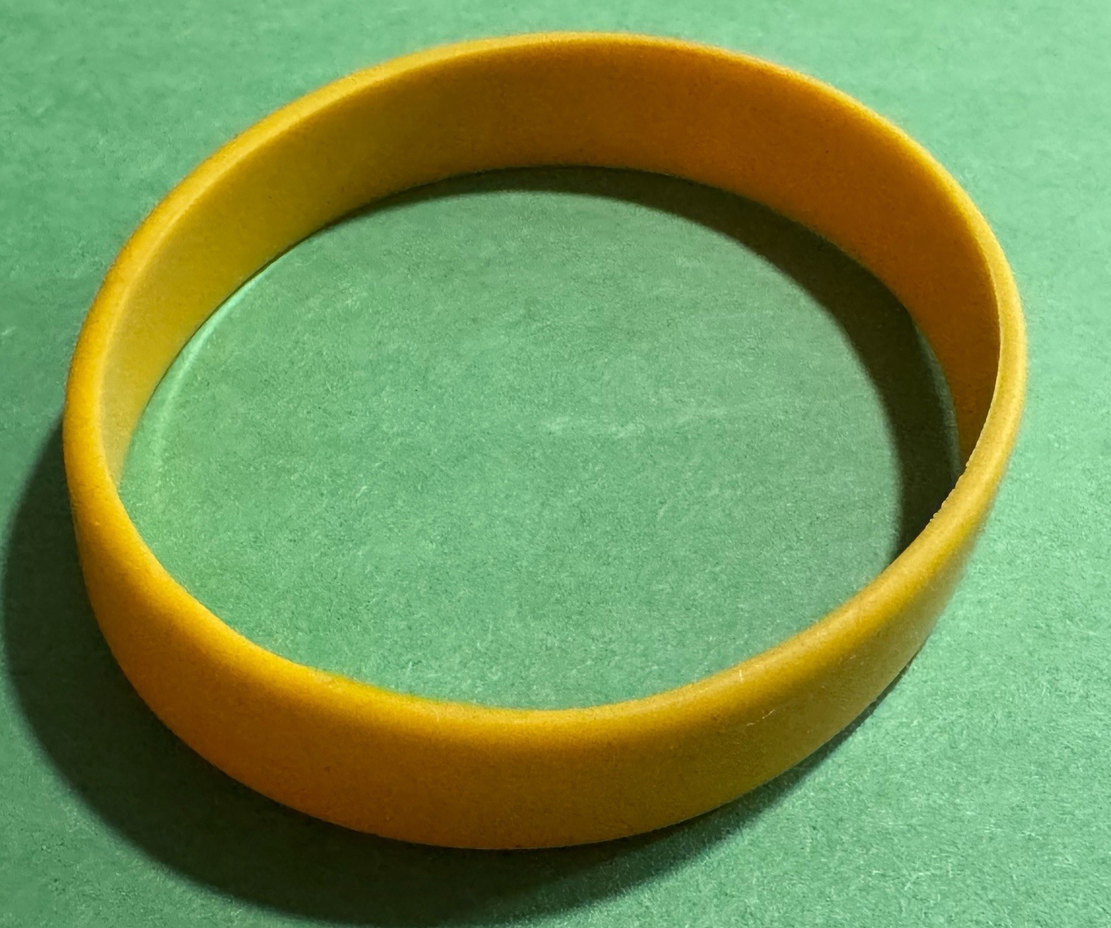 LIVESTRONG LIVE STRONG AUTHENTIC CANCER SUPPORT BRACELET Size L/XL 8″NEW!