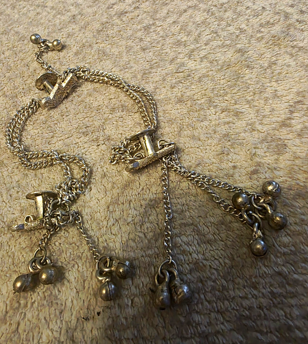 Silver Tone Metal Curb Link Chain Charm Bracelet Dangle Charms Lobster Clasp