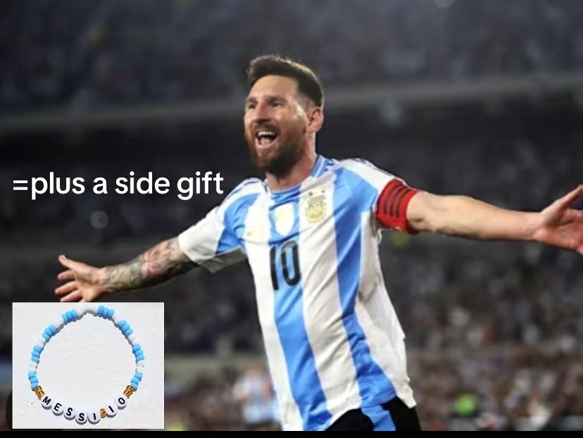 Messi bracelets of FIFA with side of gifts