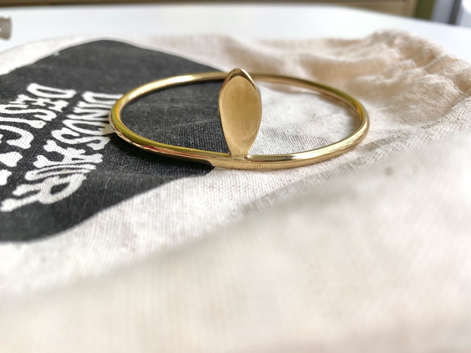 DINOSAUR DESIGNS Genuine Bangle Gold Nano-plated Brass Large size Jewellery NWT