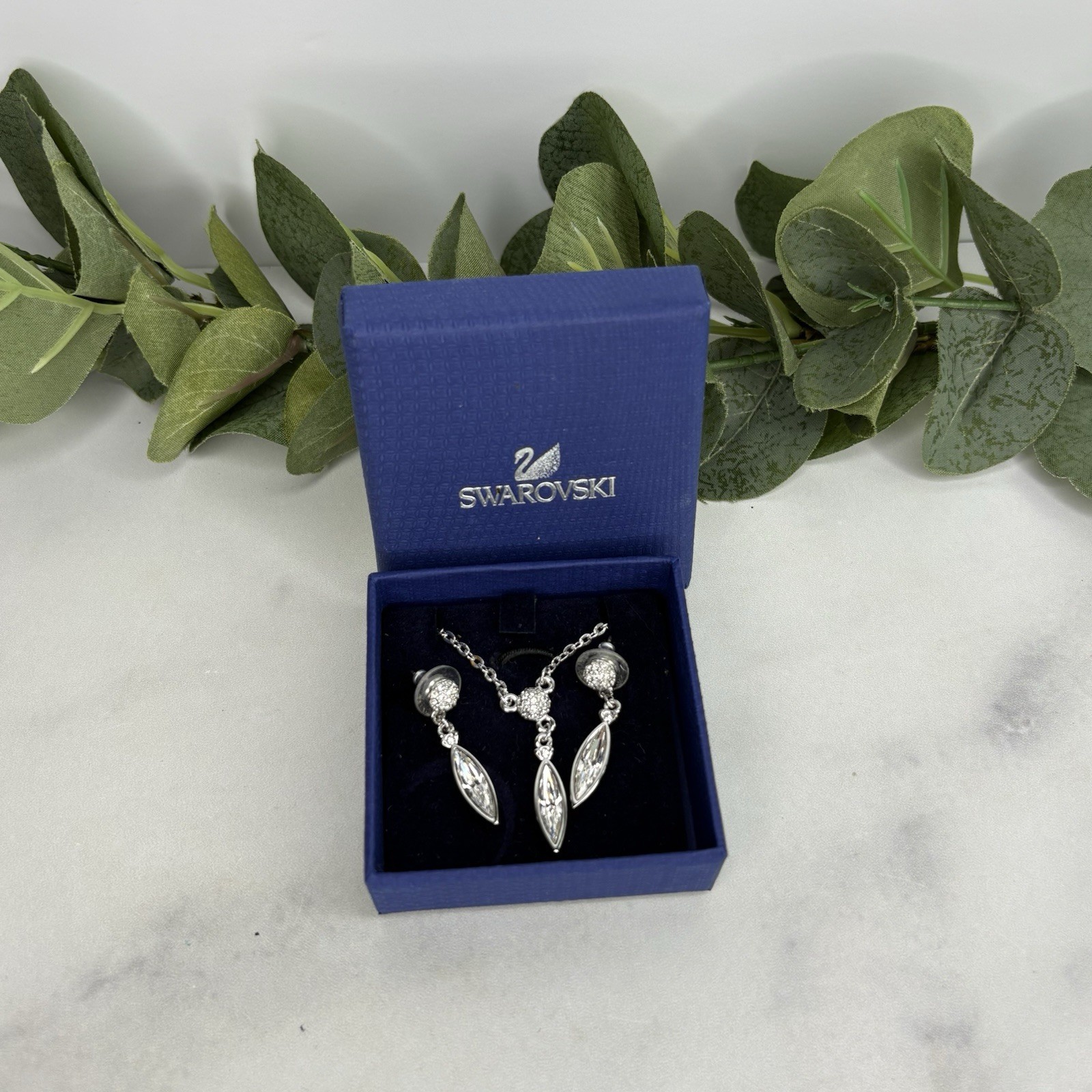 Swarovski “Ivory” Crystal Pendant Necklace and Earrings Set New In Box