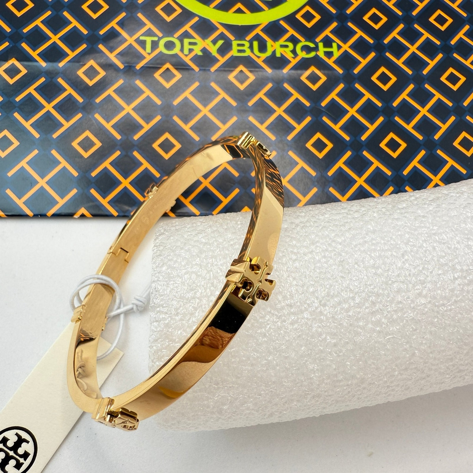 Authentic Tory Burch Classic Logo Hinge Bangle 168864 IN TORY GOLD