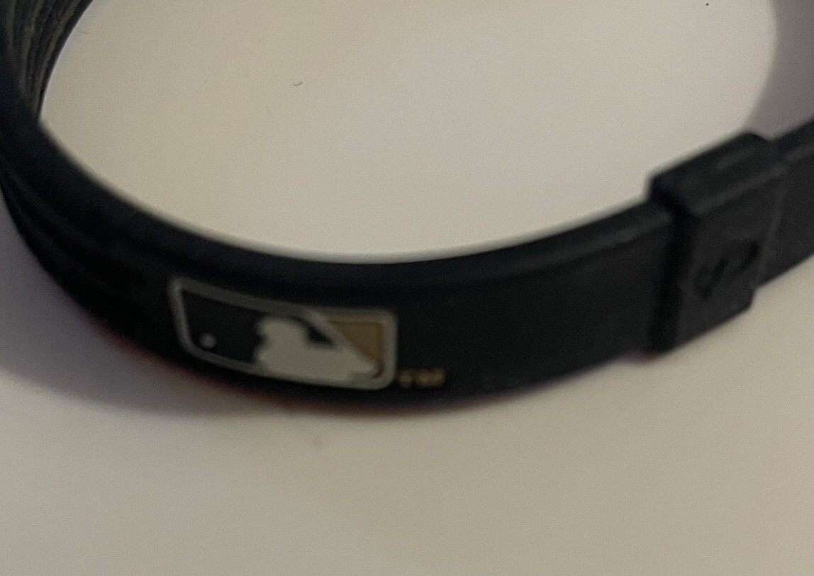 VINTAGE MILWAUKEE BREWERS Phiten MLB Titanium Bracelet – Large – NEW, LOOSE