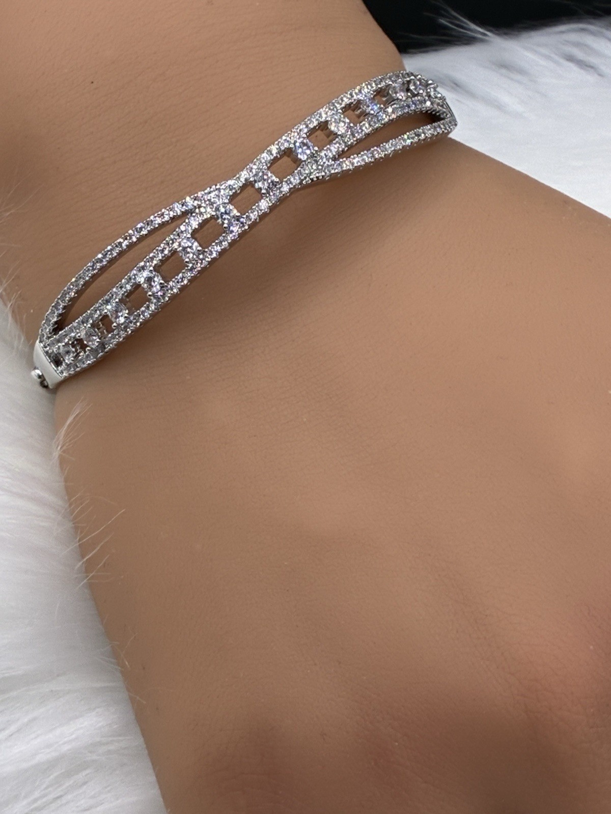 Women’s Silver Gold Copper Alloy CZ Geometric Ladder Bangle Bracelet Jewelry