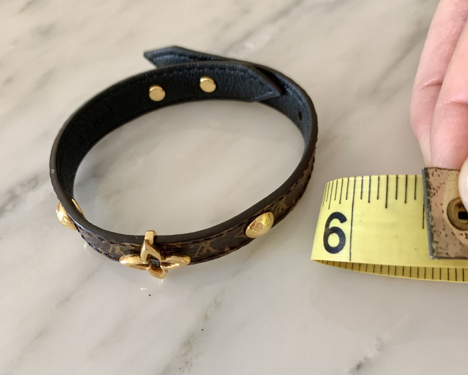 Louis Vuitton Monogram Blooming Leather Bracelet Gold Flower