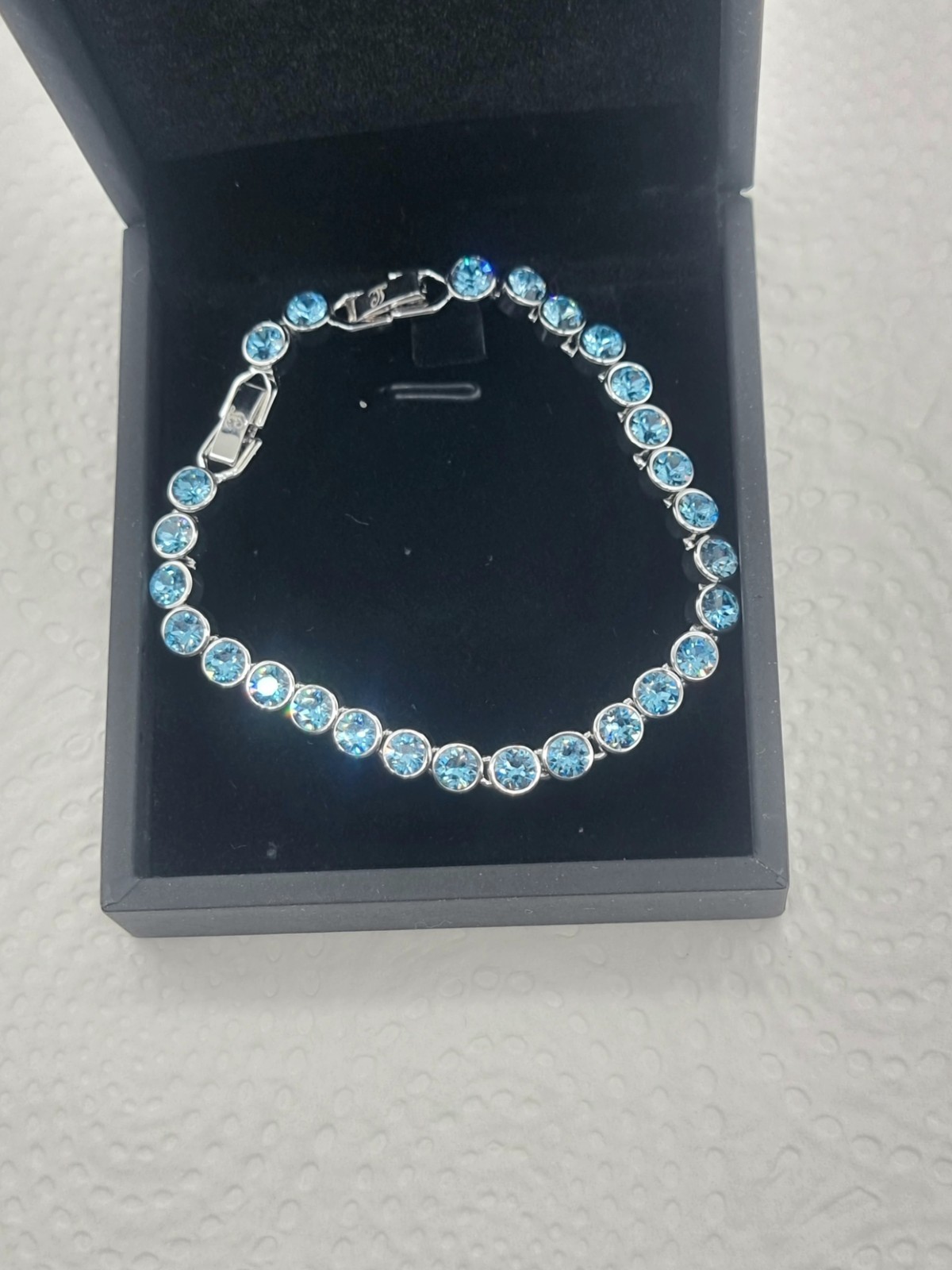 Blue Crystal Tennis Bracelet Lady Colour Silver Tone 7″ 17cm With Gift Box